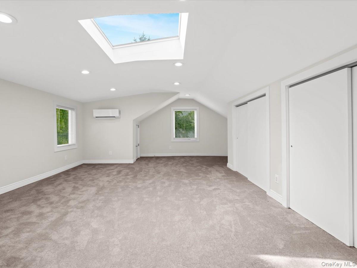 10 W Terrace Road – For Sale photo 17