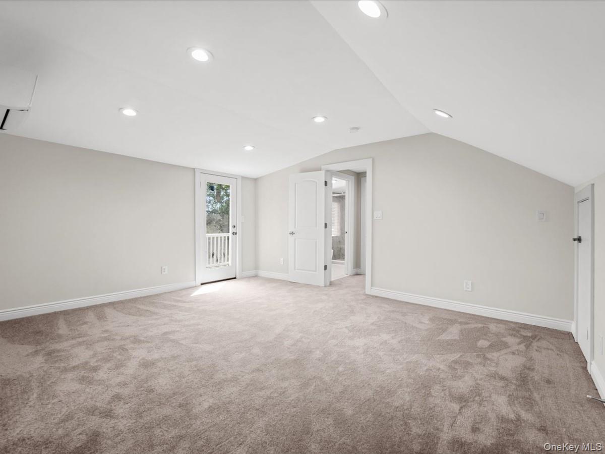 10 W Terrace Road – For Sale photo 20