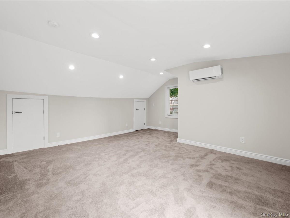 10 W Terrace Road – For Sale photo 19