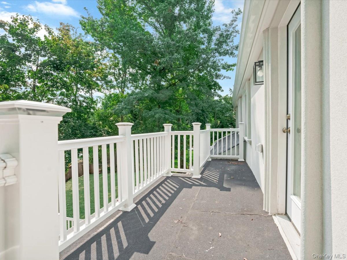 10 W Terrace Road – For Sale photo 21