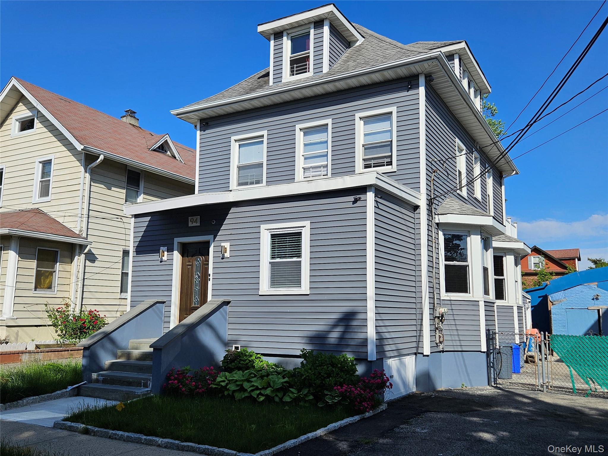 94 Briggs Avenue, Unit 1