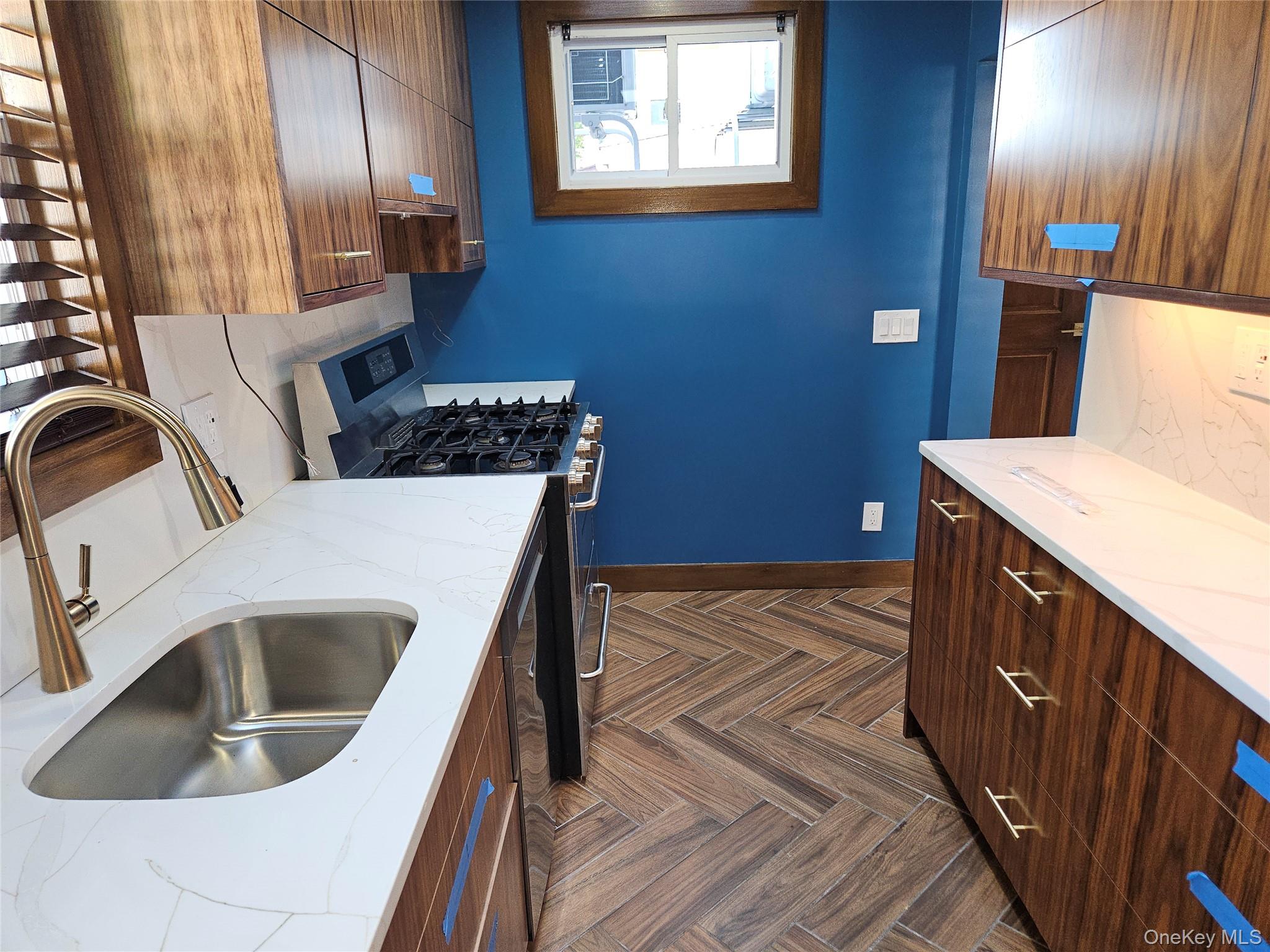 94 Briggs Avenue, Unit 1 photo 14