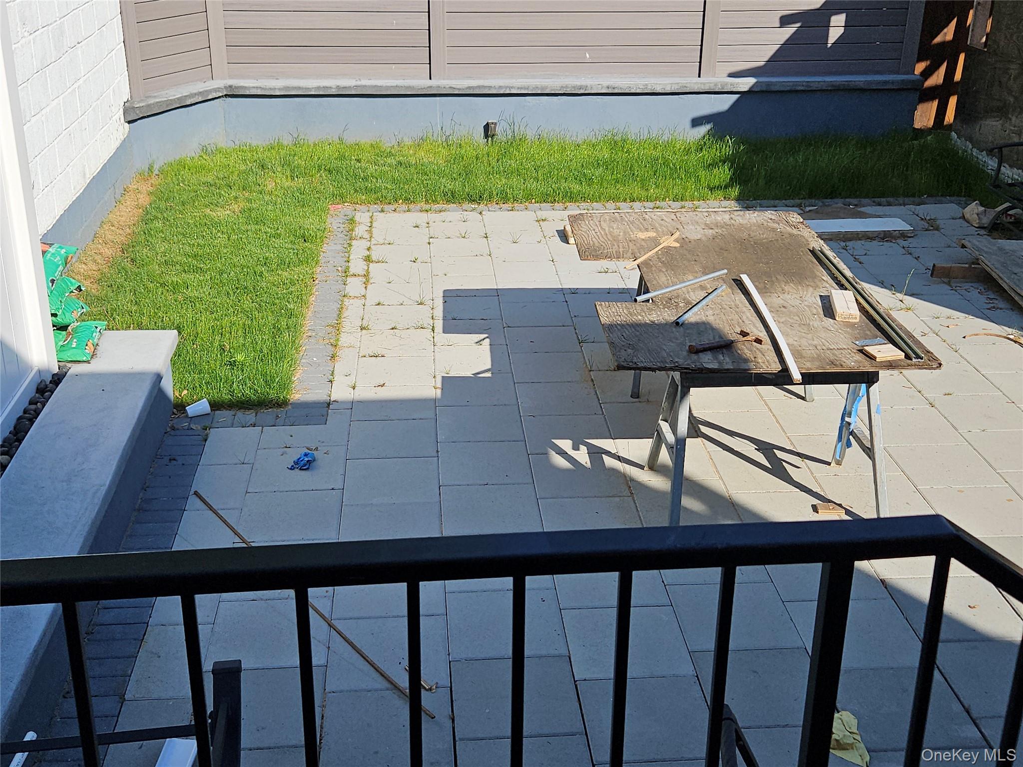 94 Briggs Avenue, Unit 1 photo 16
