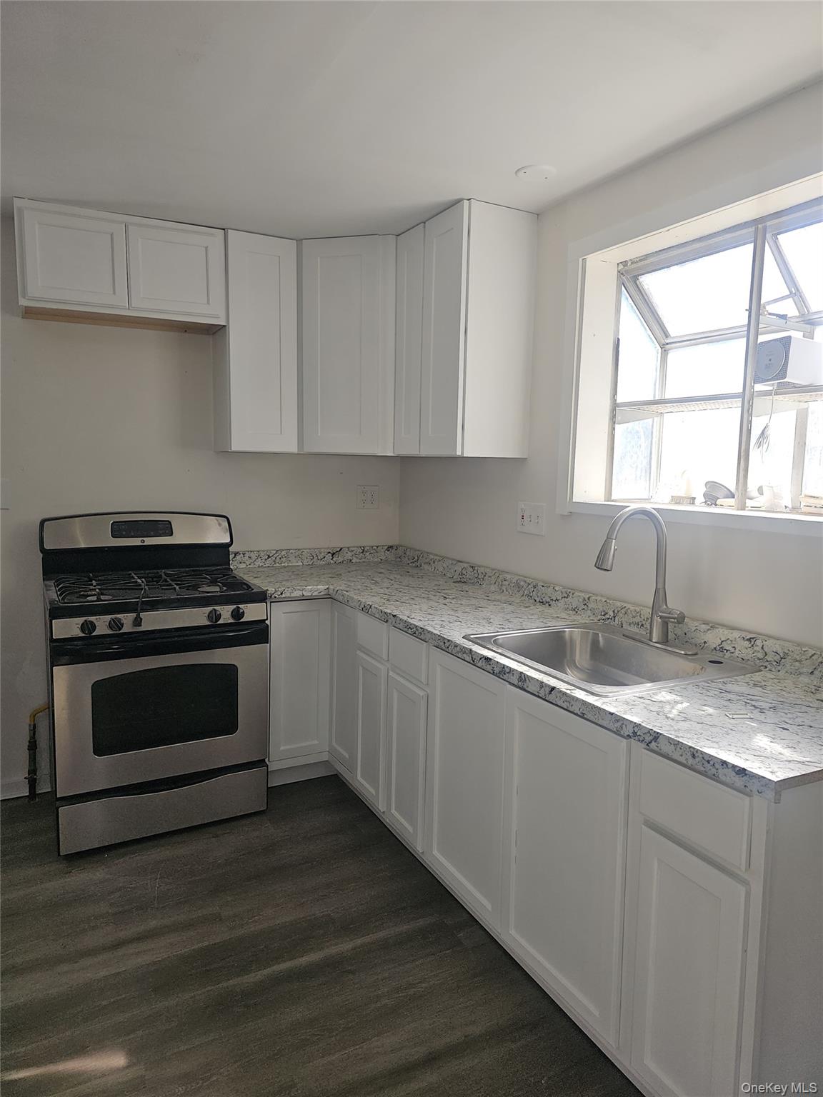 84 State Avenue – For Rent photo 4