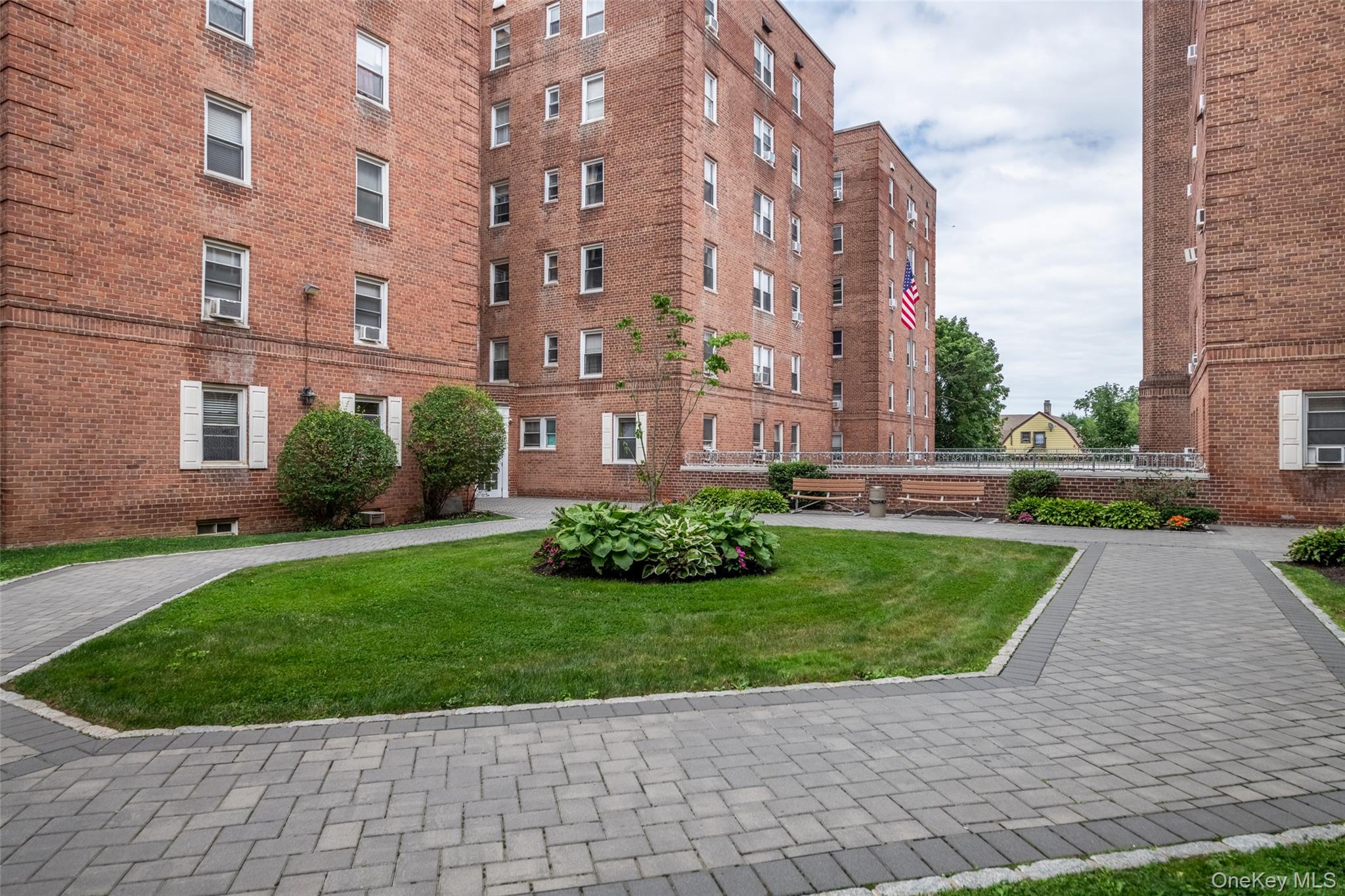 60 Locust Avenue, Unit A-609 photo 4
