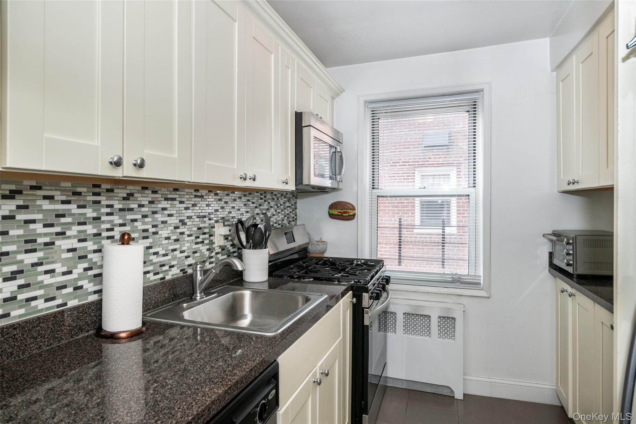 60 Locust Avenue, Unit A-609 photo 17