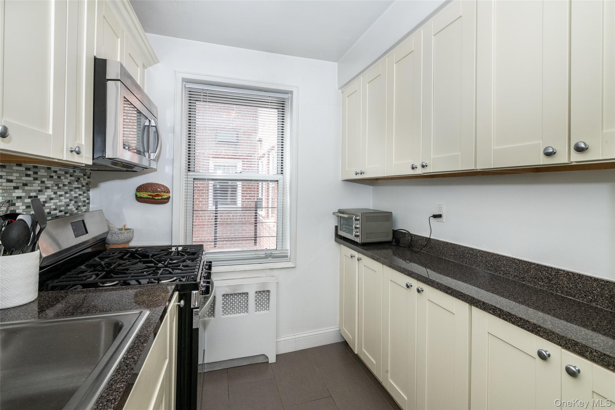 60 Locust Avenue, Unit A-609 photo 19