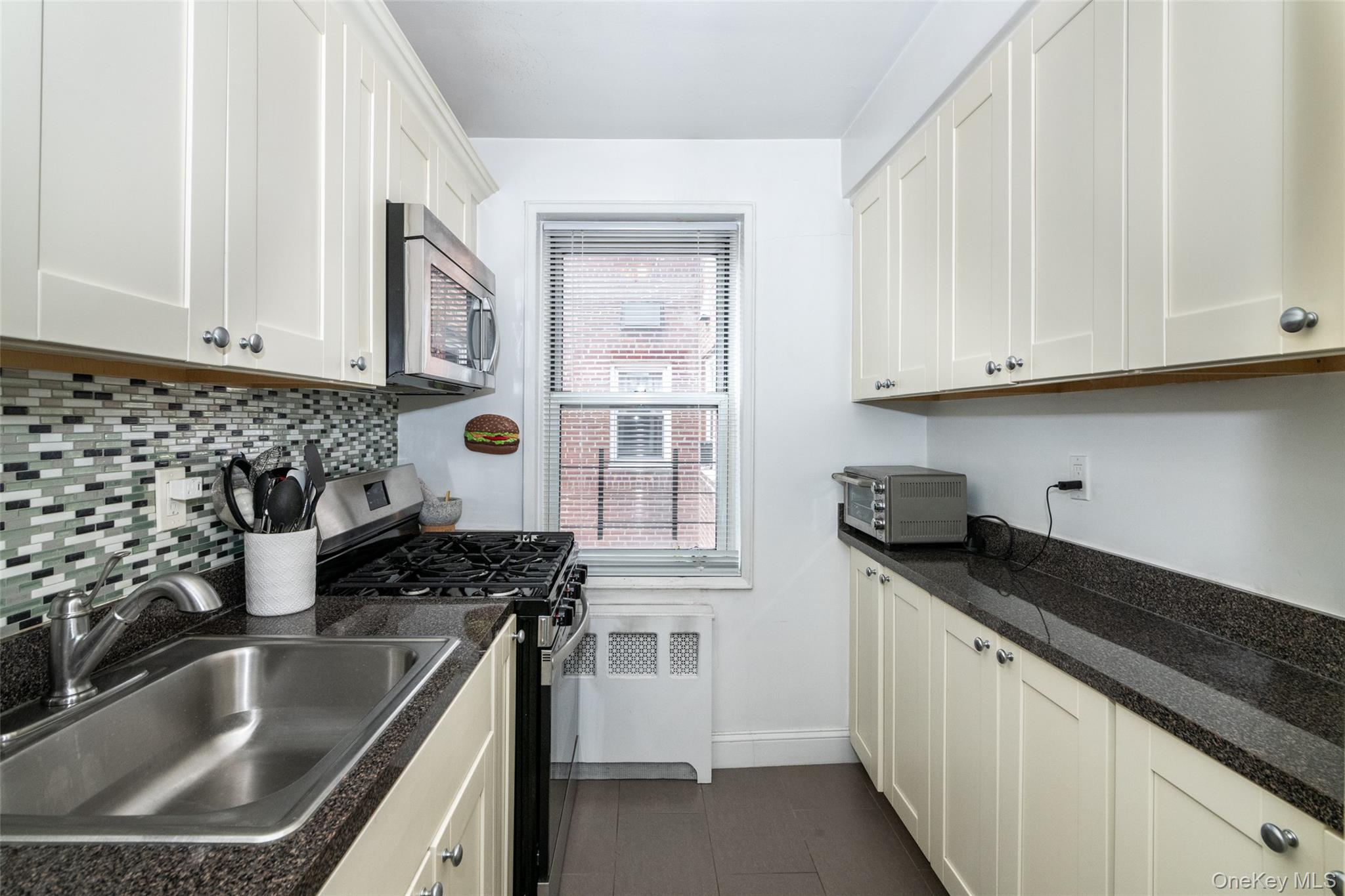 60 Locust Avenue, Unit A-609 photo 18