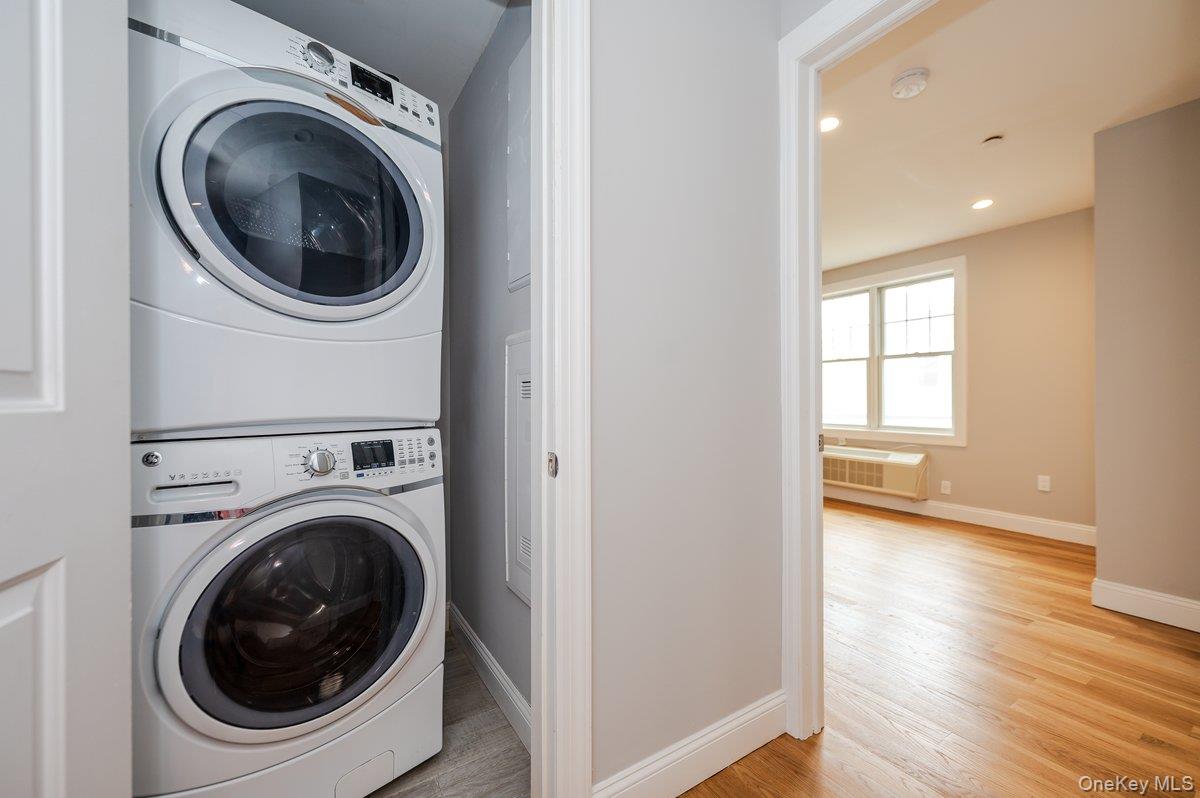 661 W Broadway, Unit 604 photo 22