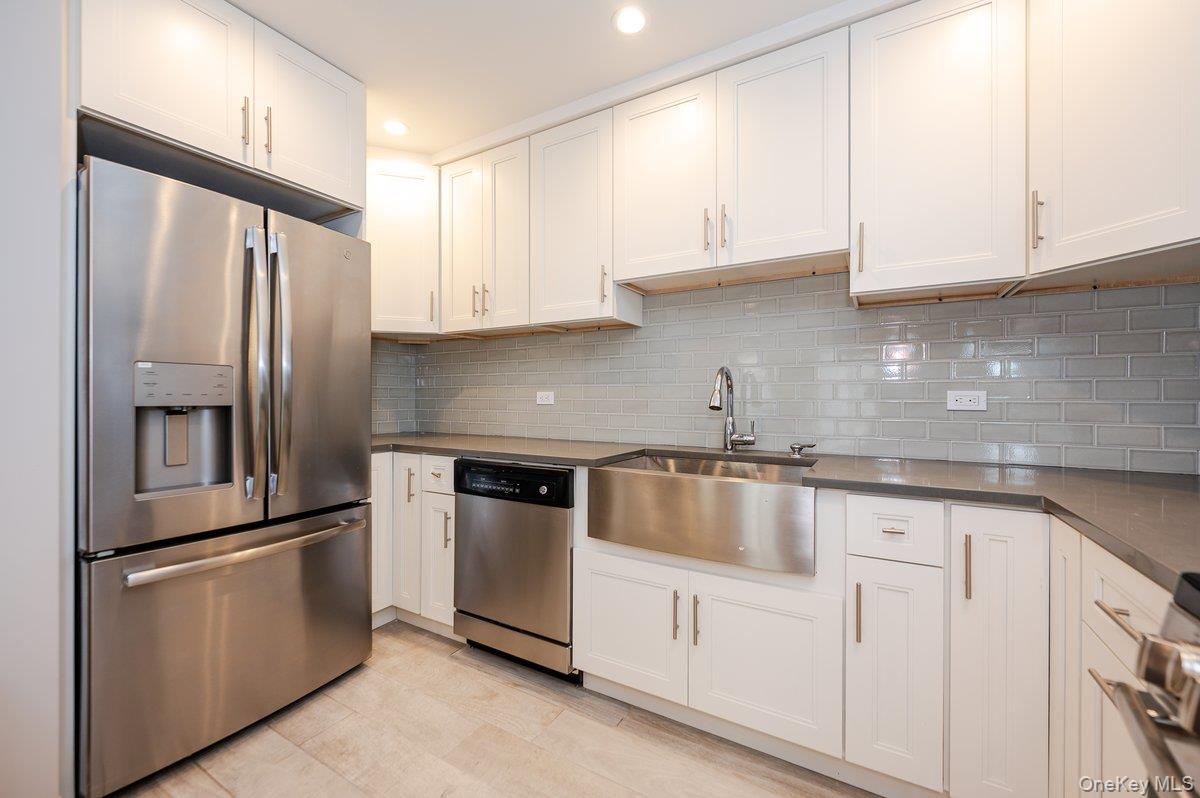 661 W Broadway, Unit 604 photo 11