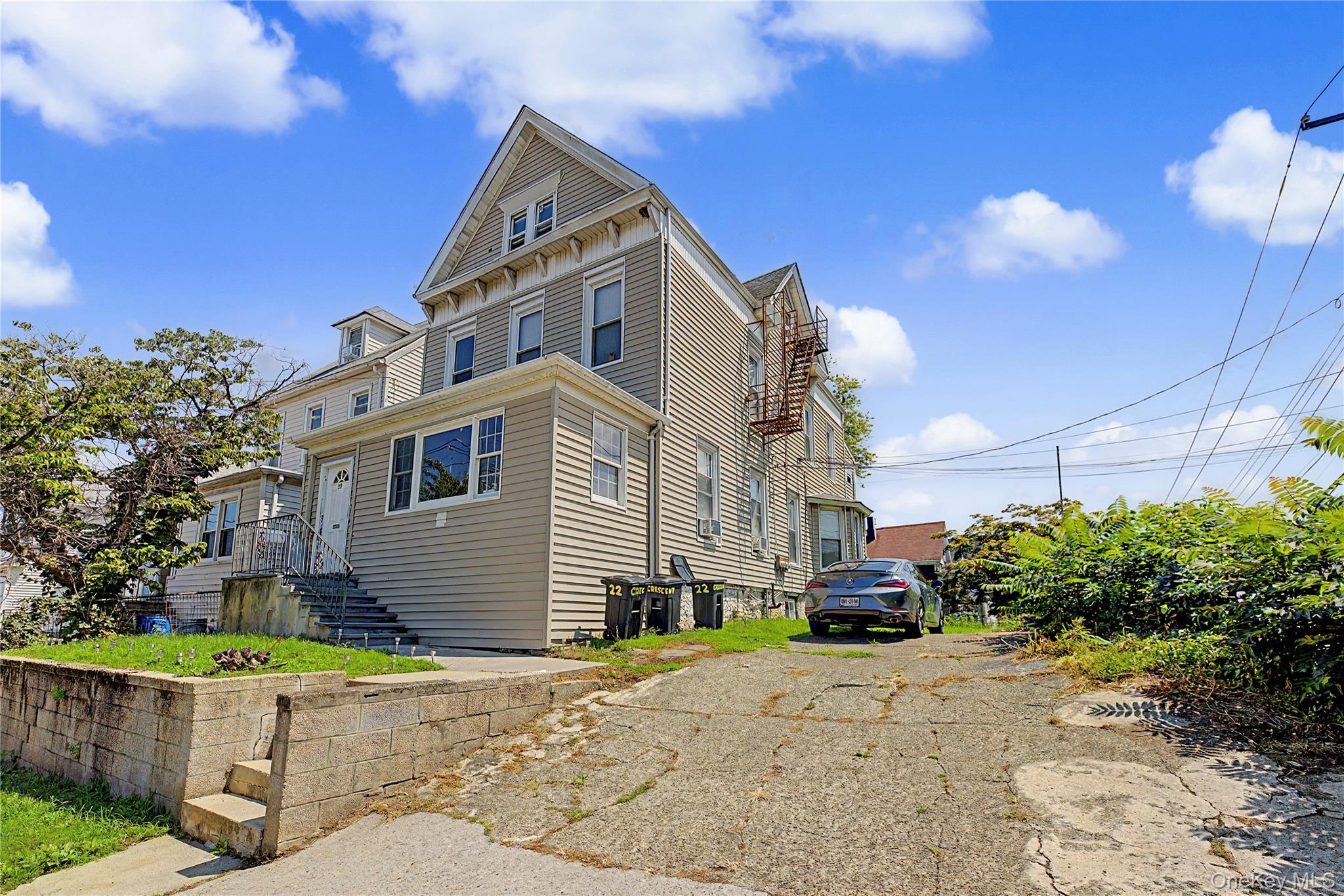 20 aka 22 Crescent Place – For Sale photo 3