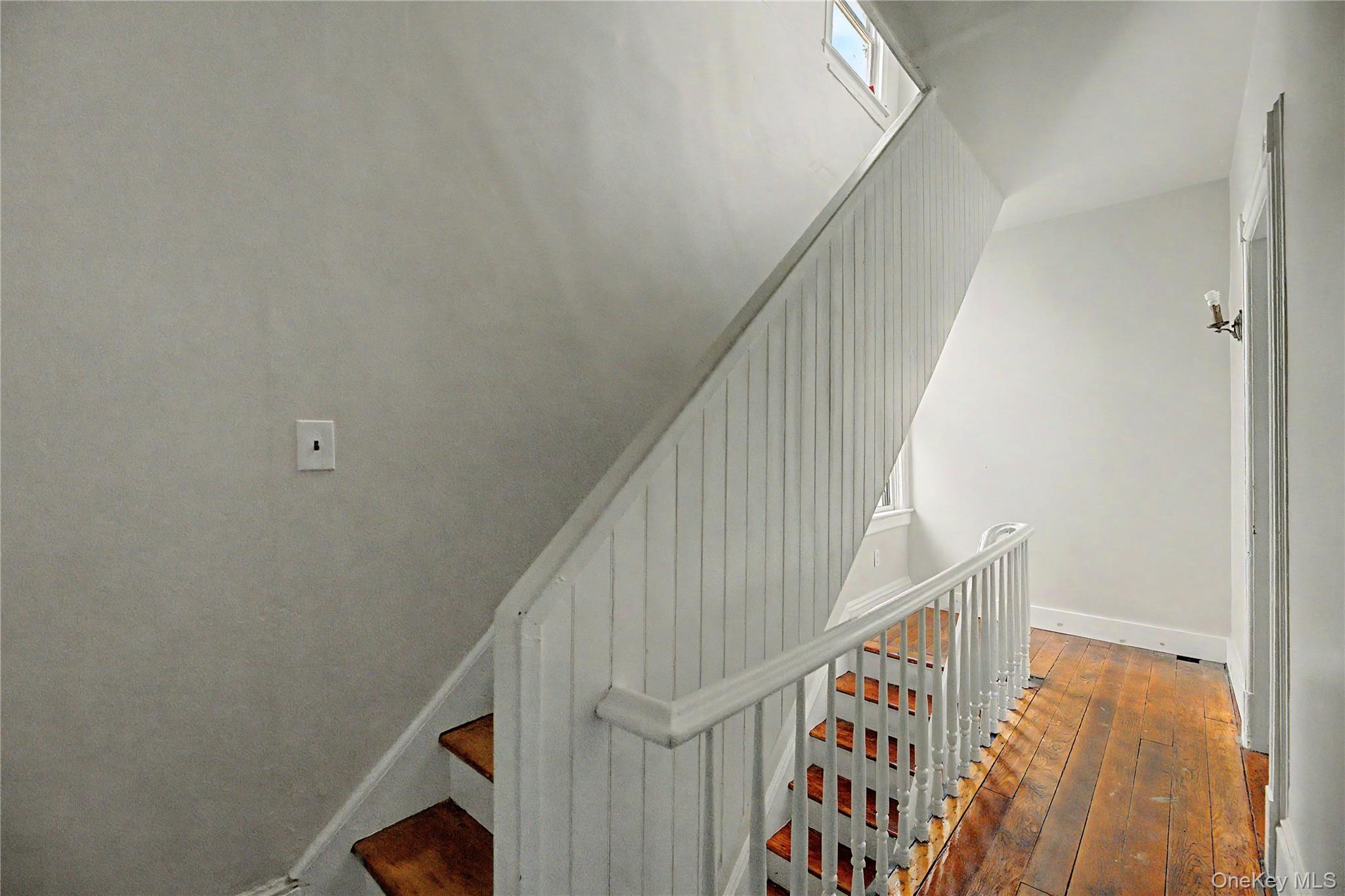 20 aka 22 Crescent Place – For Sale photo 16