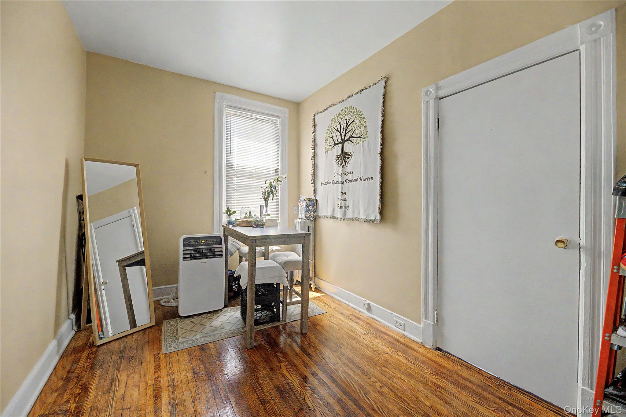 20 aka 22 Crescent Place – For Sale photo 19