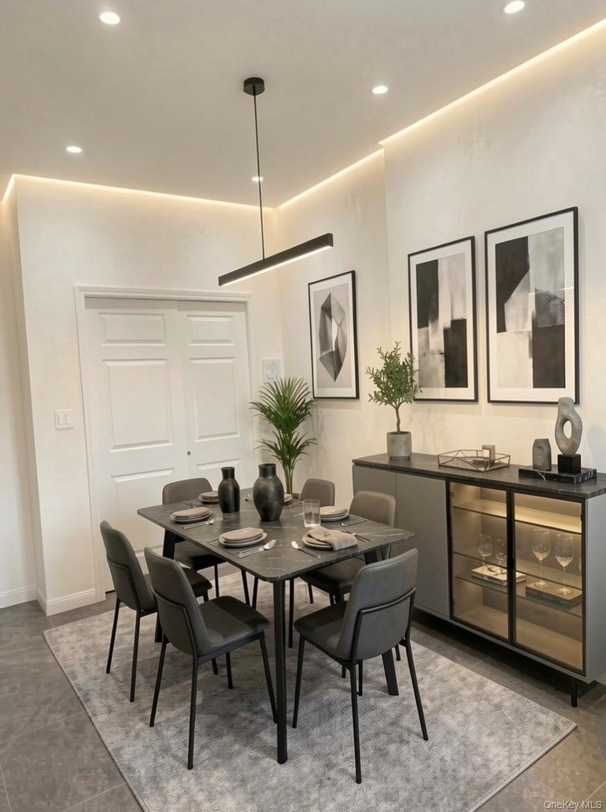 2925 Matthews Avenue, Unit 6H photo 3