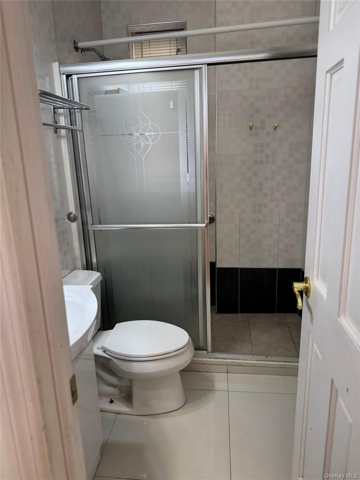 2925 Matthews Avenue, Unit 6H photo 17