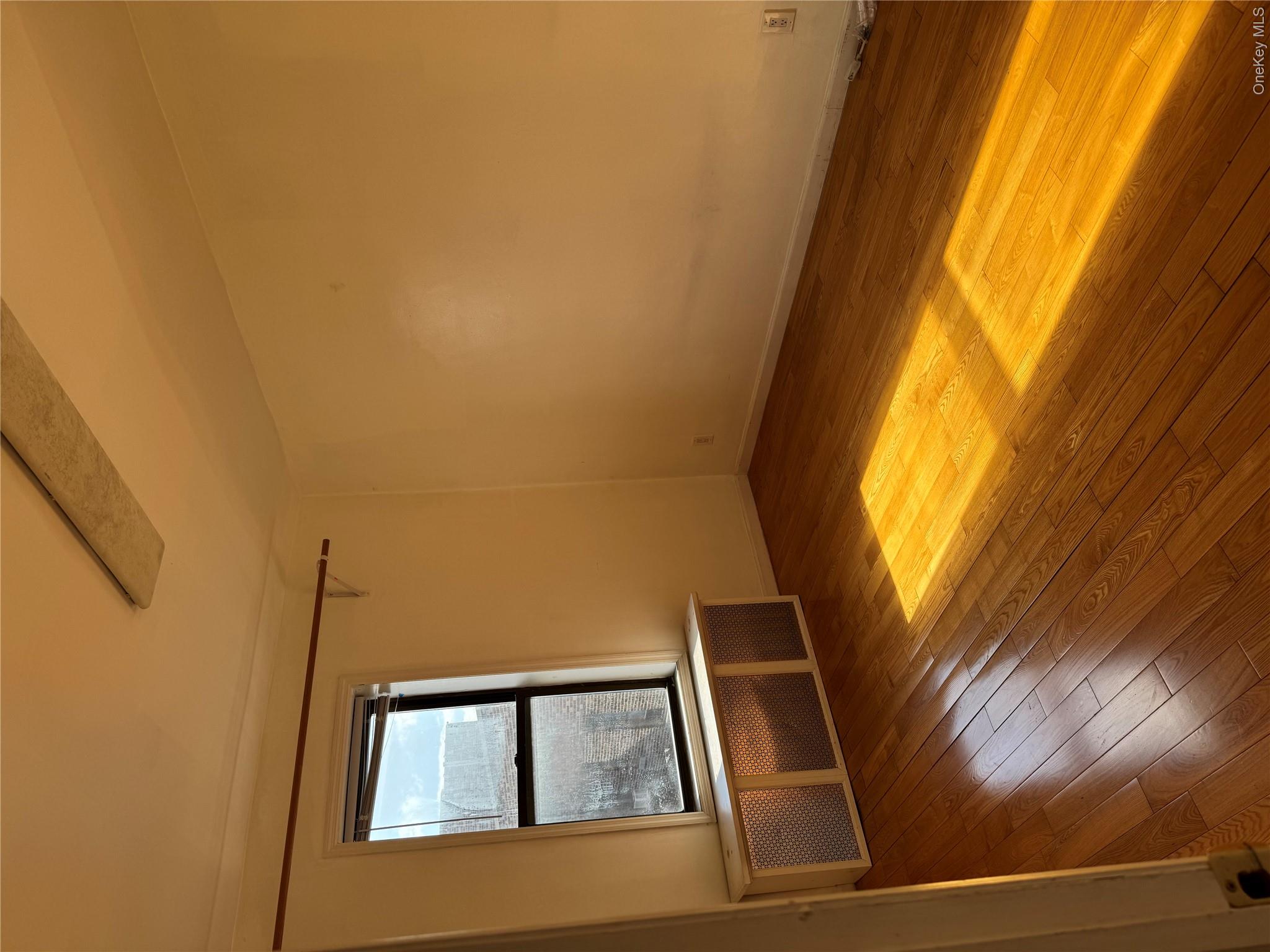 2925 Matthews Avenue, Unit 6H photo 10