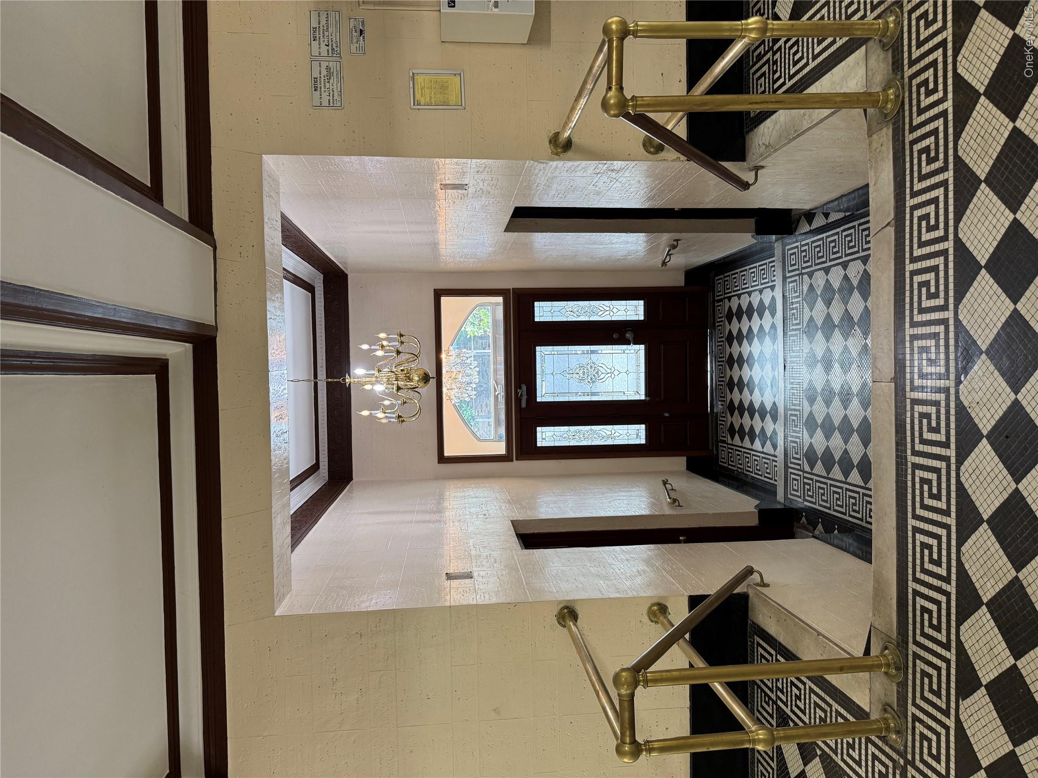 2925 Matthews Avenue, Unit 6H photo 23