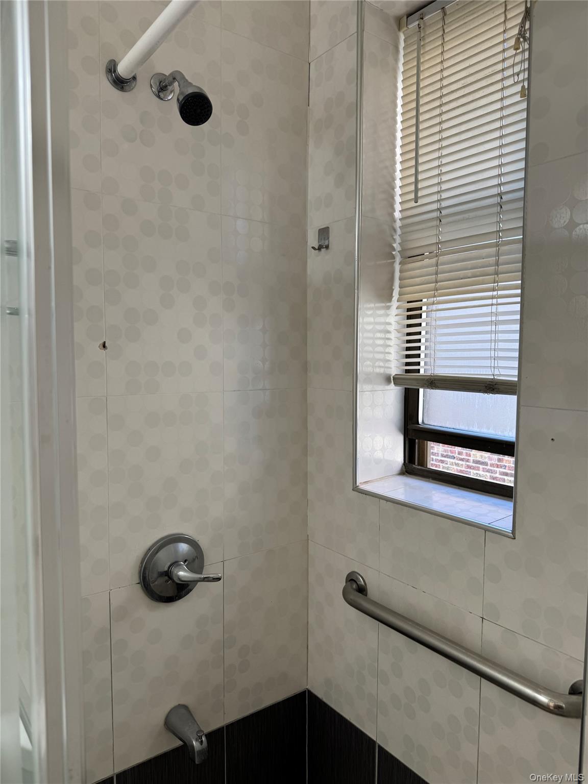 2925 Matthews Avenue, Unit 6H photo 18