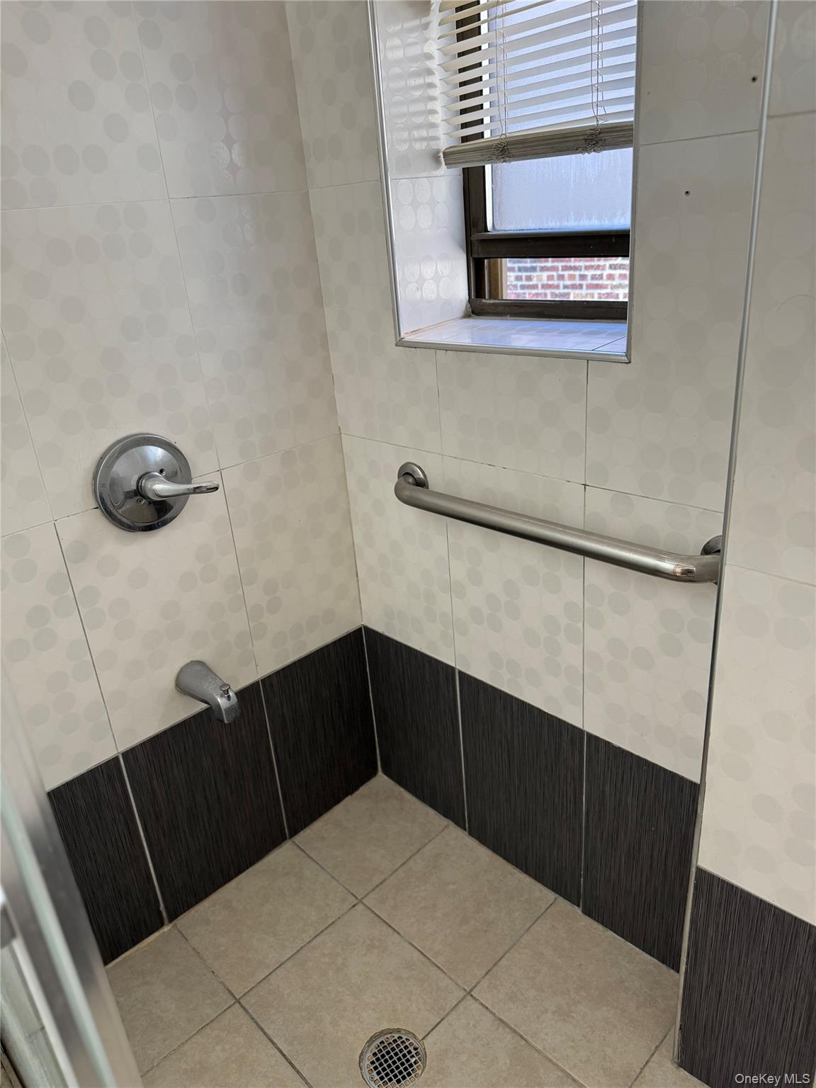 2925 Matthews Avenue, Unit 6H photo 19