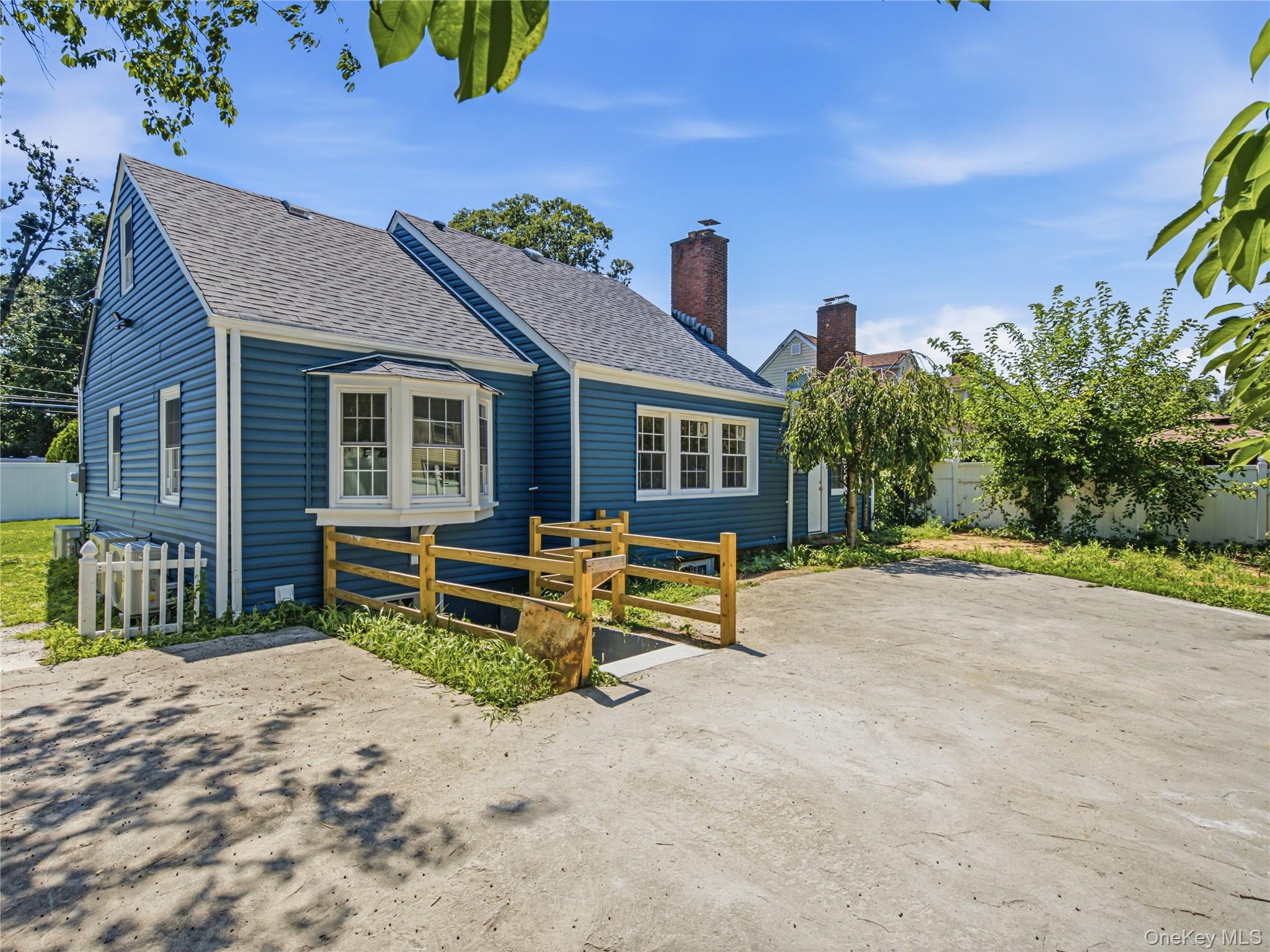1009 Centennial Avenue – For Sale photo 5