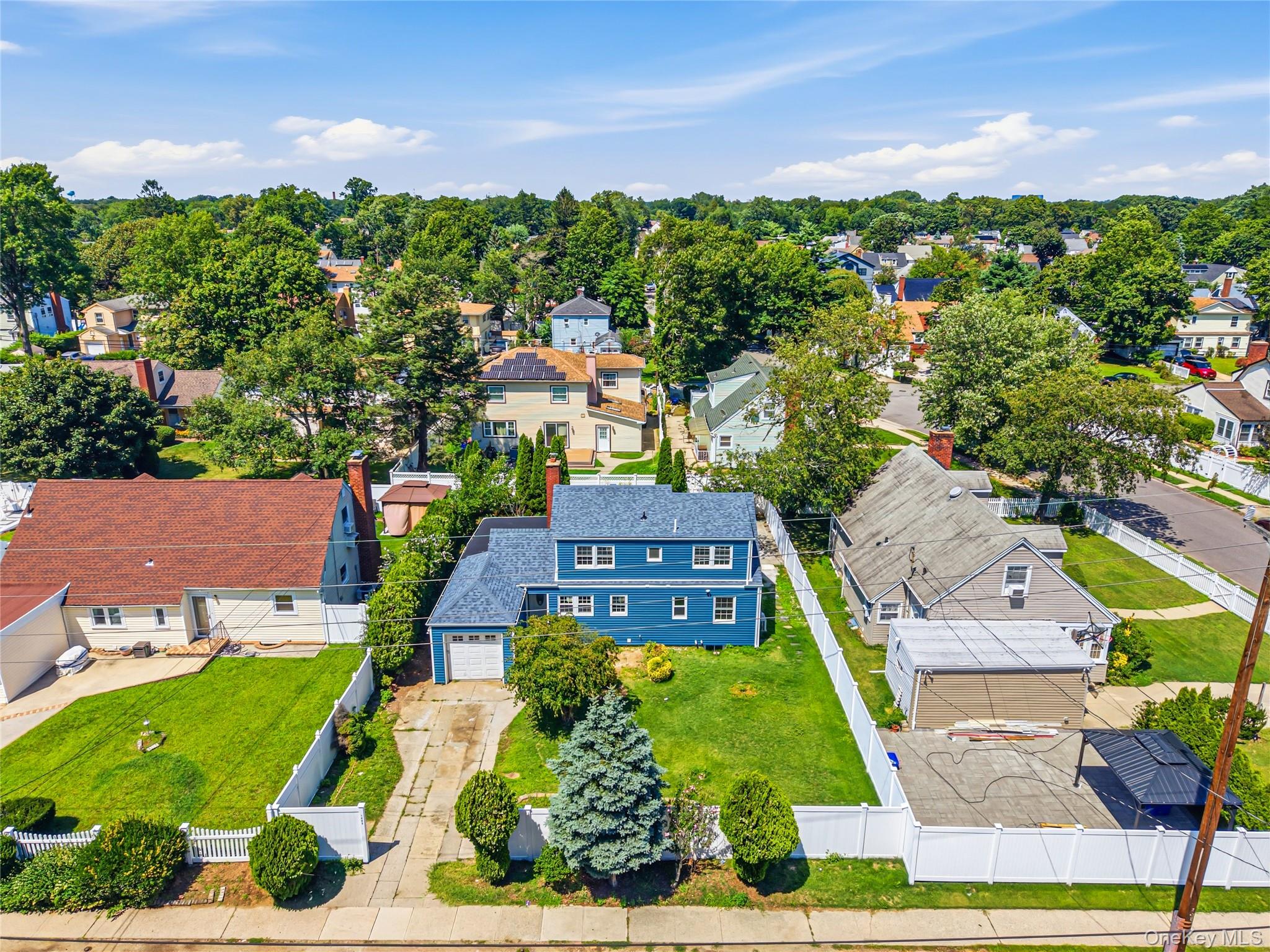1009 Centennial Avenue – For Sale