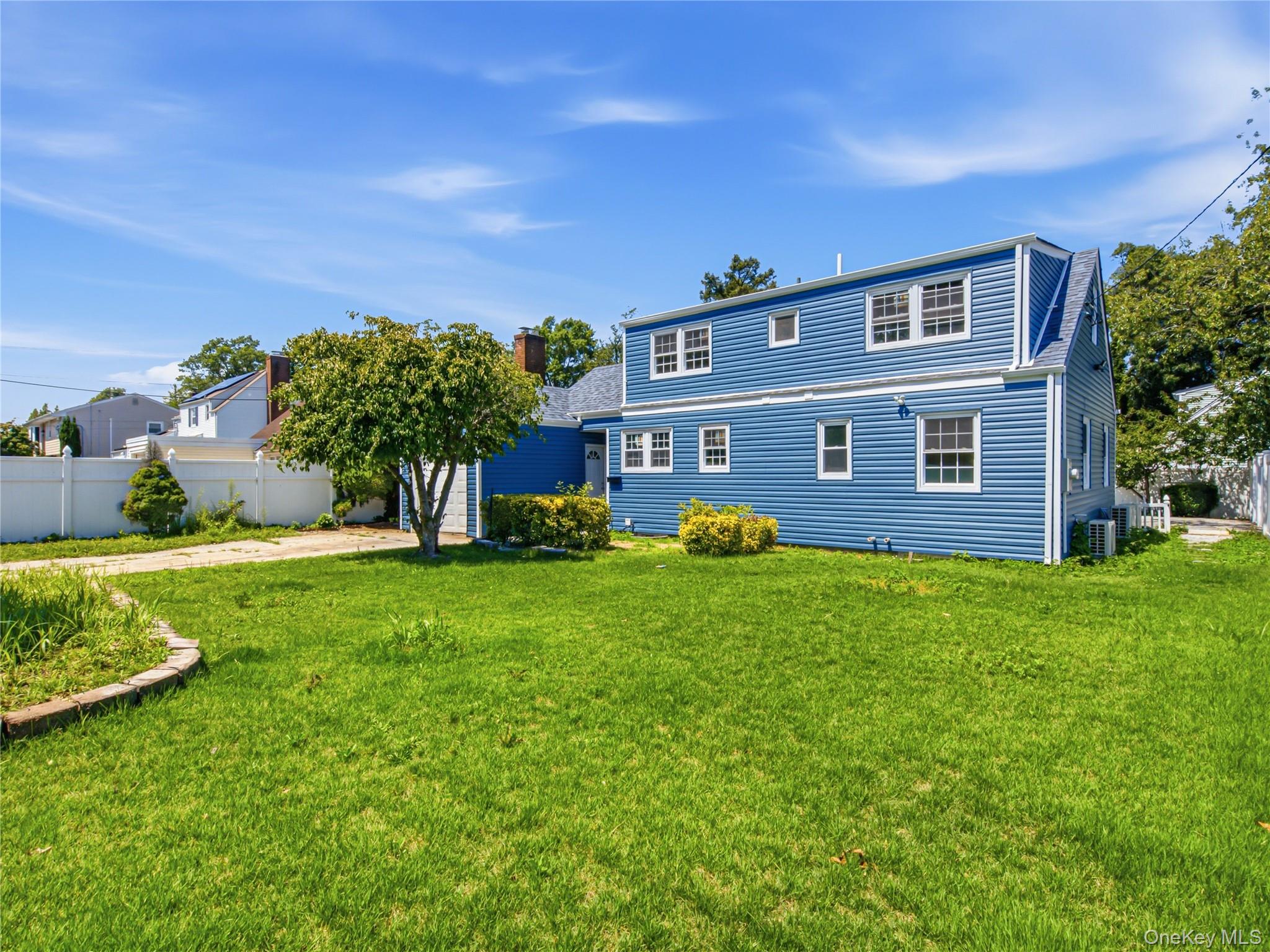 1009 Centennial Avenue – For Sale photo 2