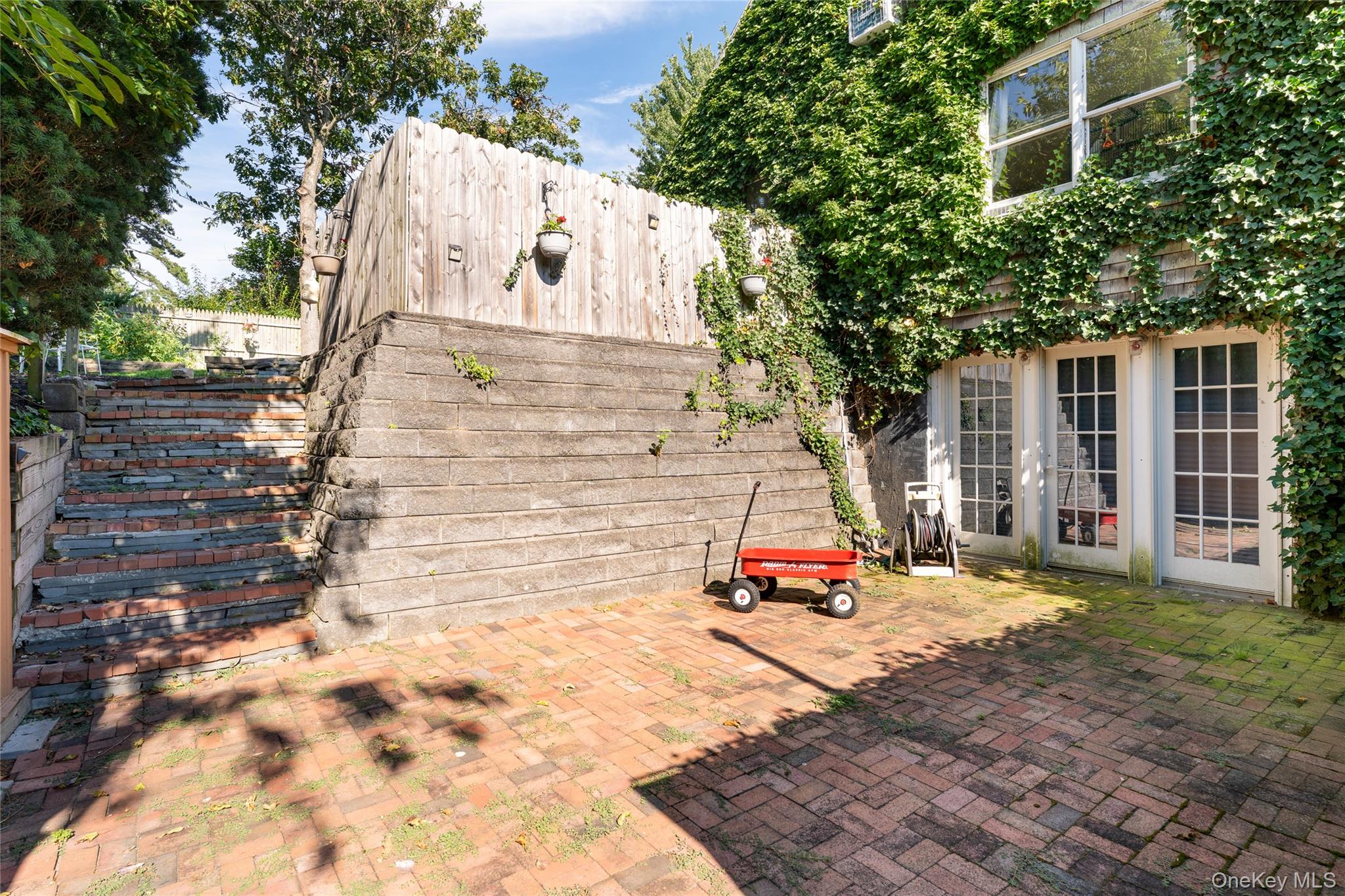 19 Washington Avenue E – For Sale photo 28