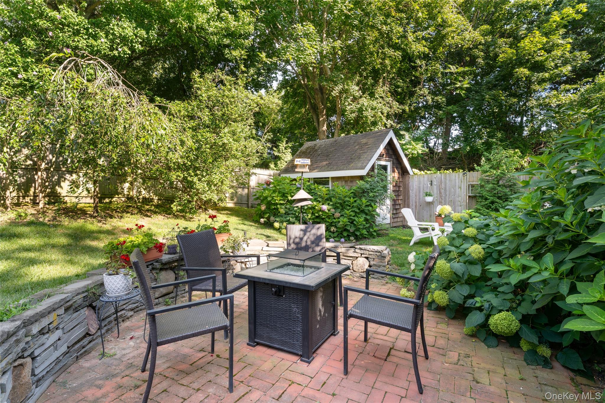 19 Washington Avenue E – For Sale photo 4