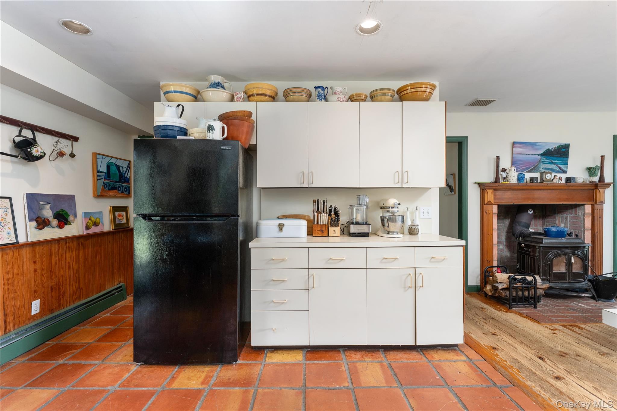 19 Washington Avenue E – For Sale photo 7