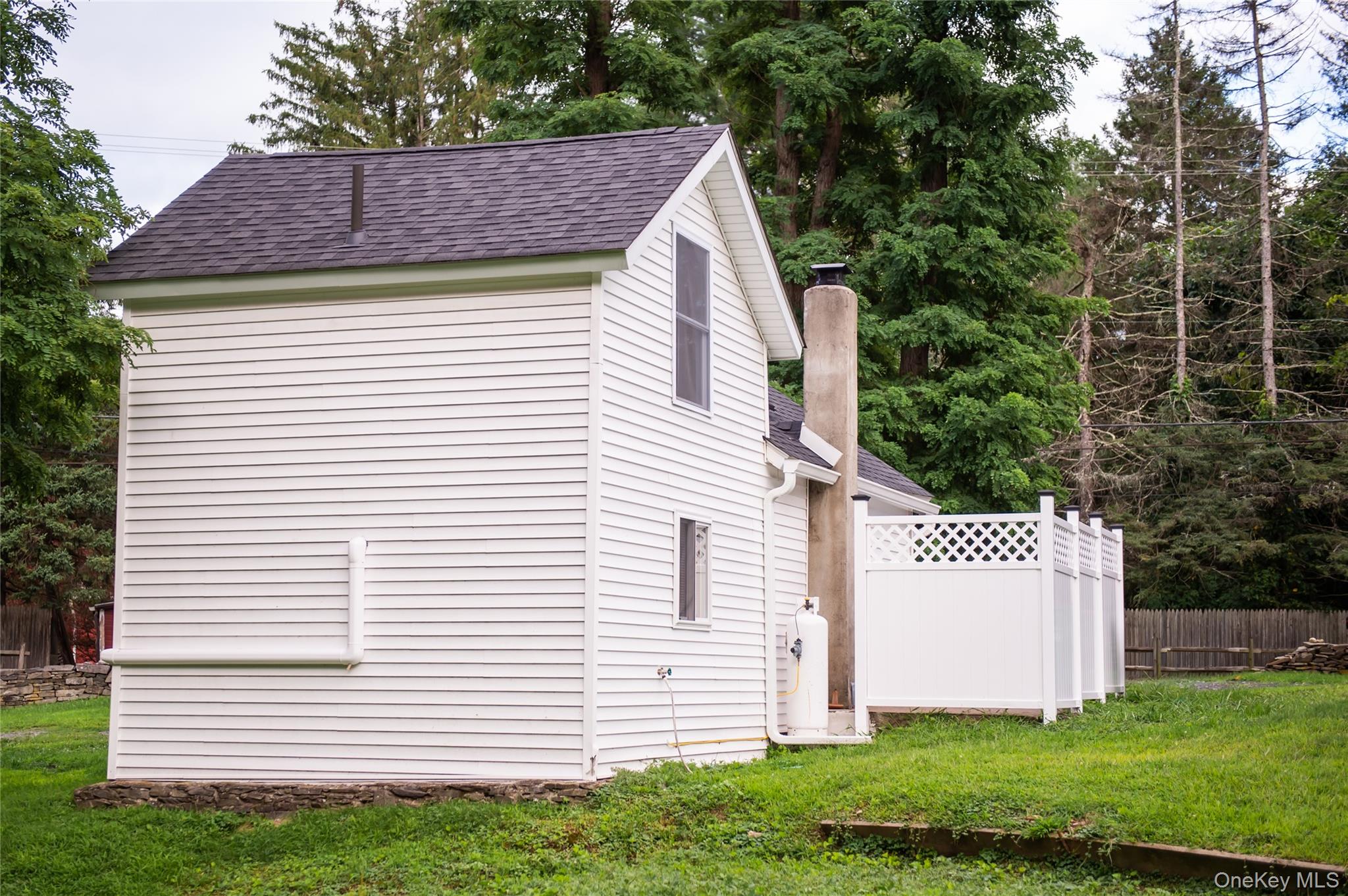 449 N Quaker Lane, Unit COTTAGE photo 13