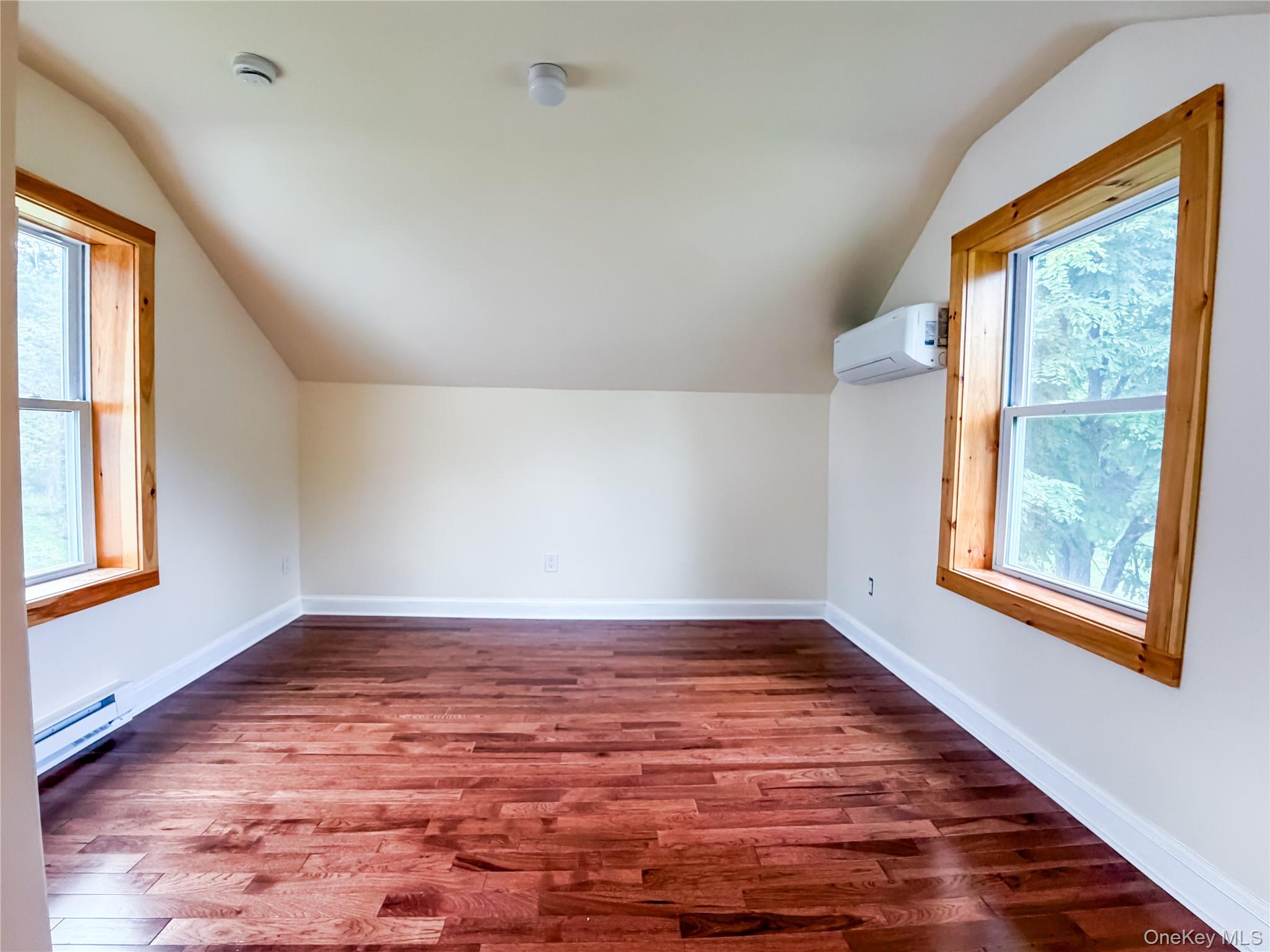 449 N Quaker Lane, Unit COTTAGE photo 11