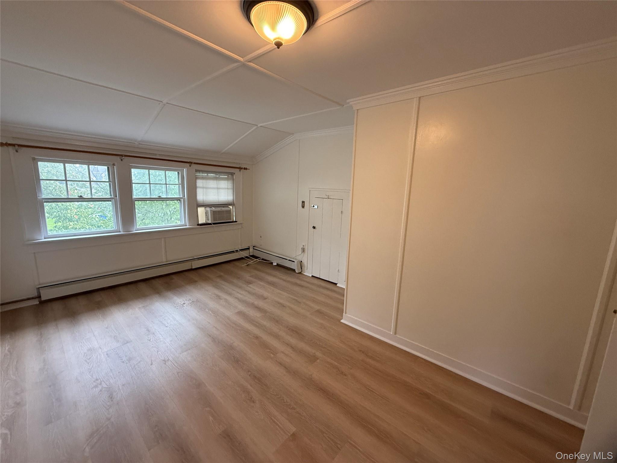 15 Tusten Avenue, Unit 2 photo 8