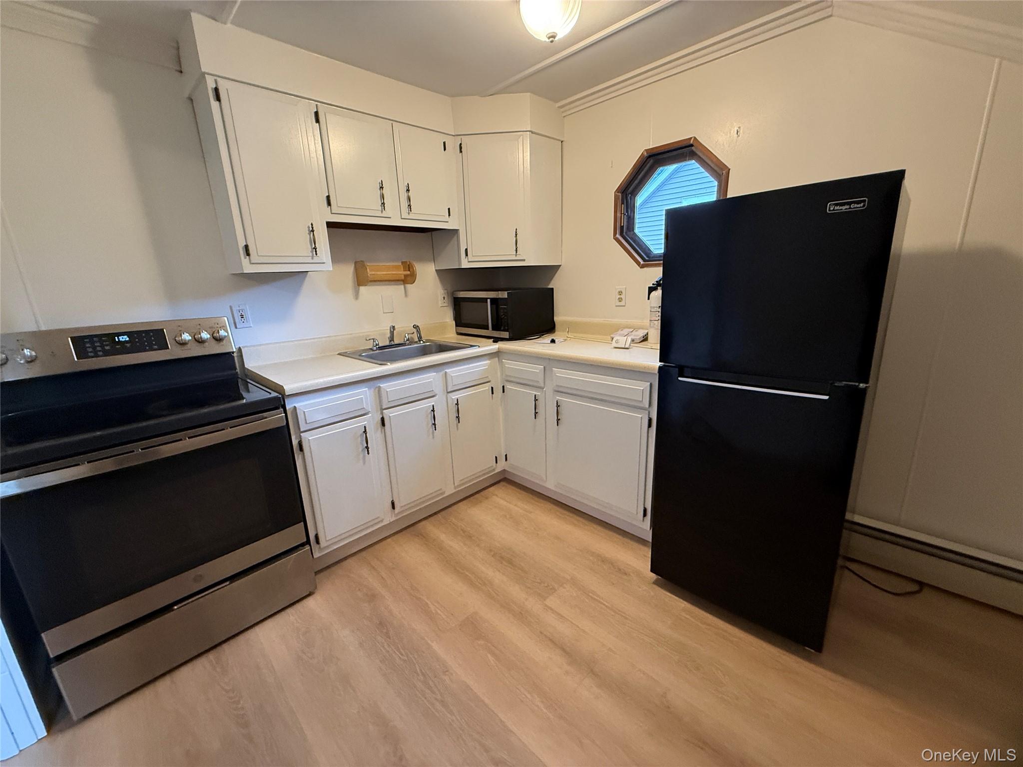15 Tusten Avenue, Unit 2 photo 6
