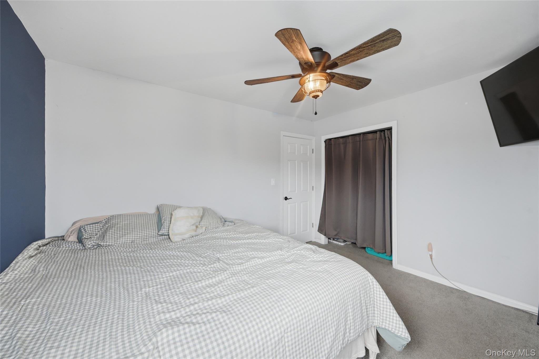 4 Farragut Avenue – For Sale photo 5