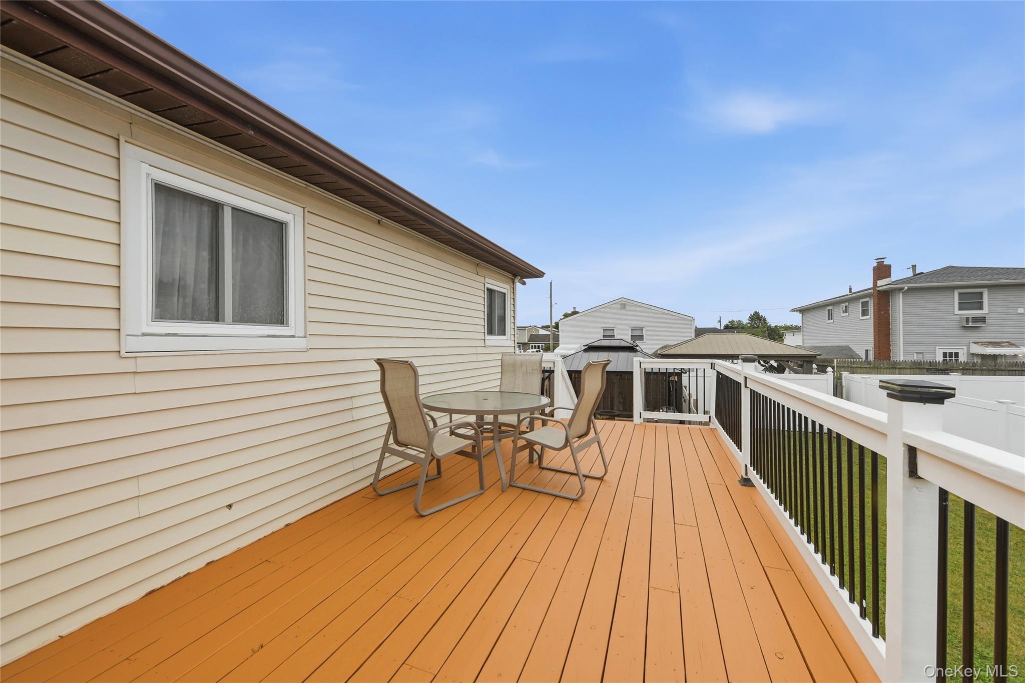4 Farragut Avenue – For Sale photo 18
