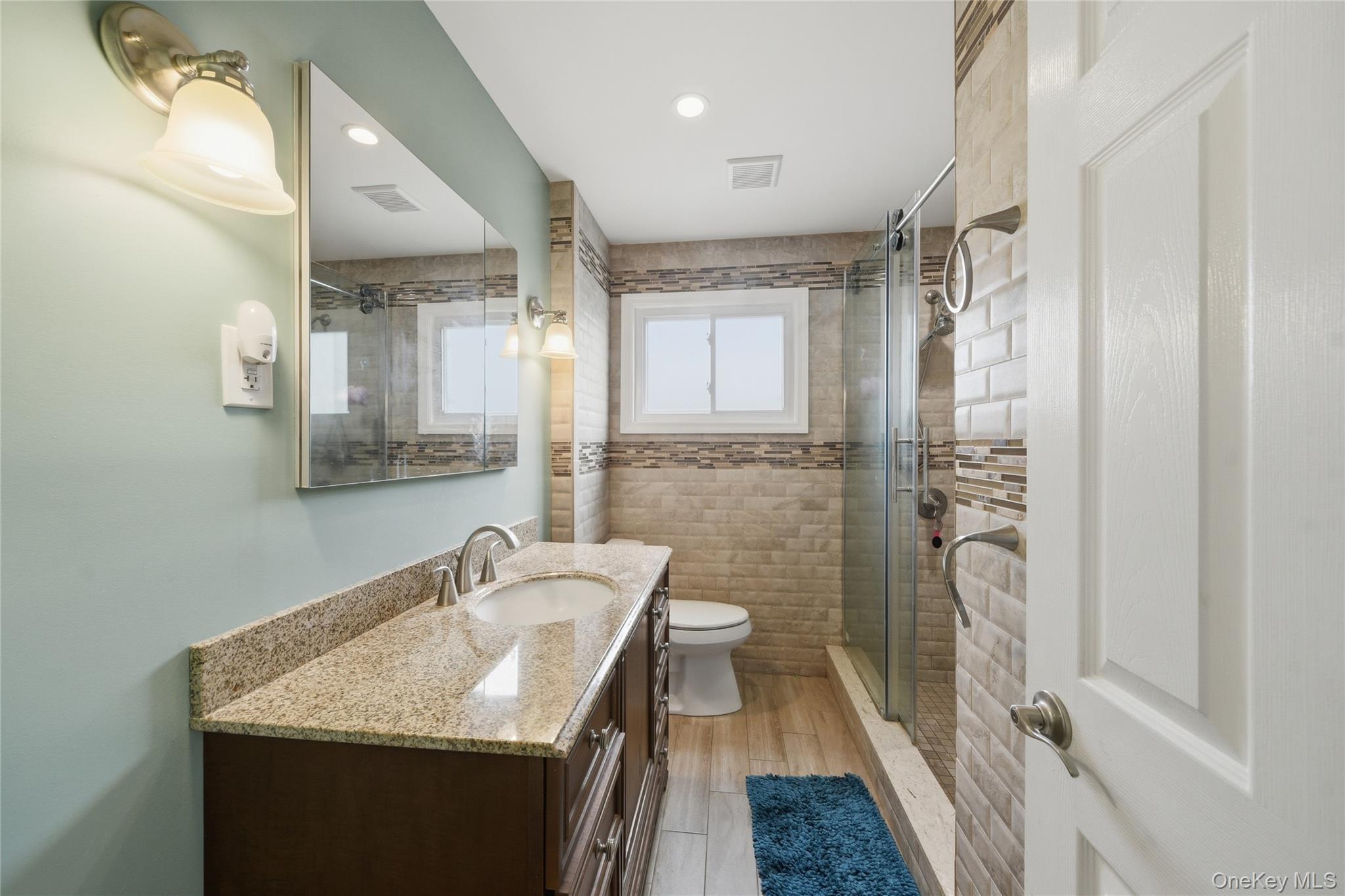 4 Farragut Avenue – For Sale photo 8