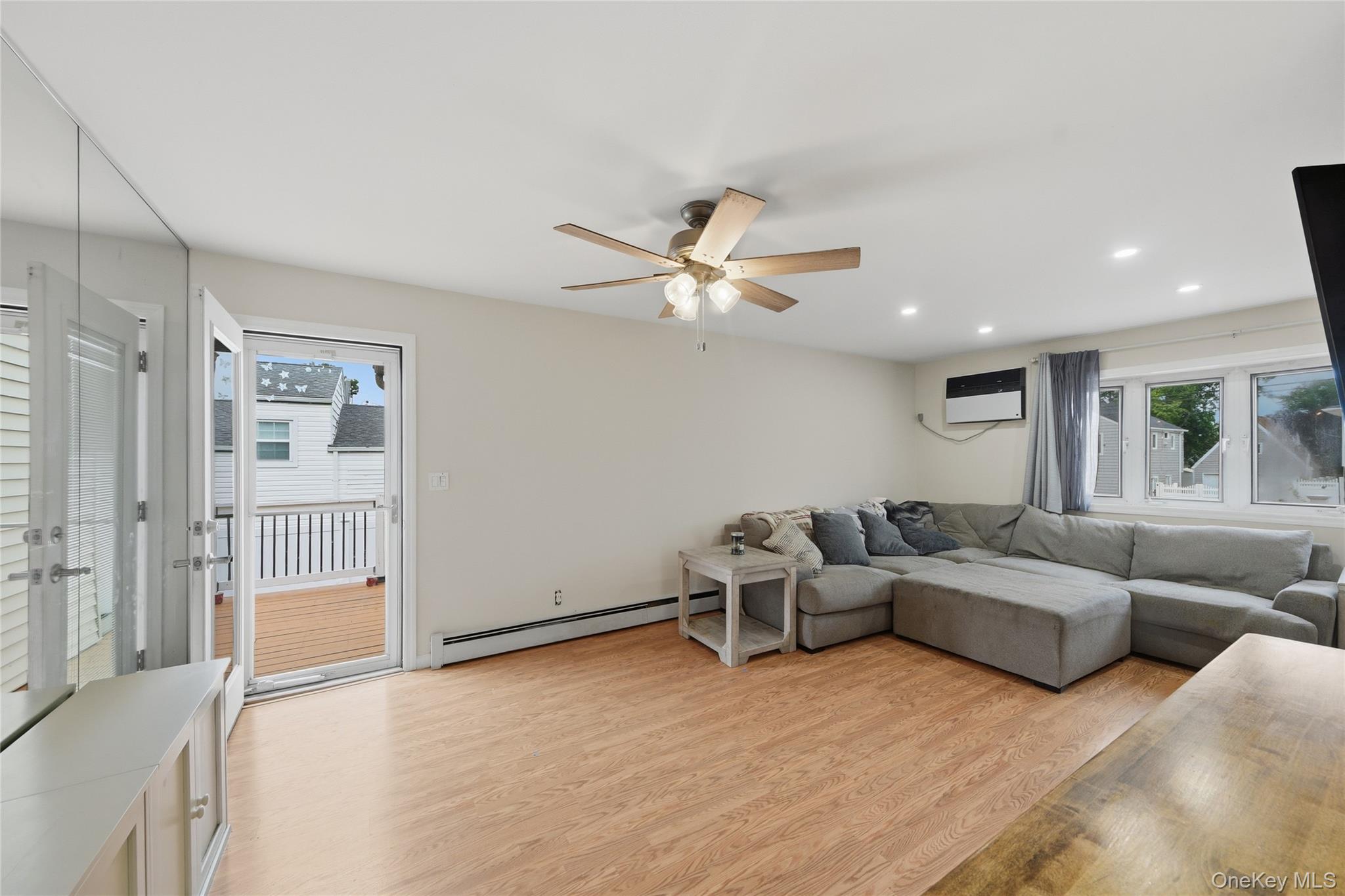 4 Farragut Avenue – For Sale photo 14