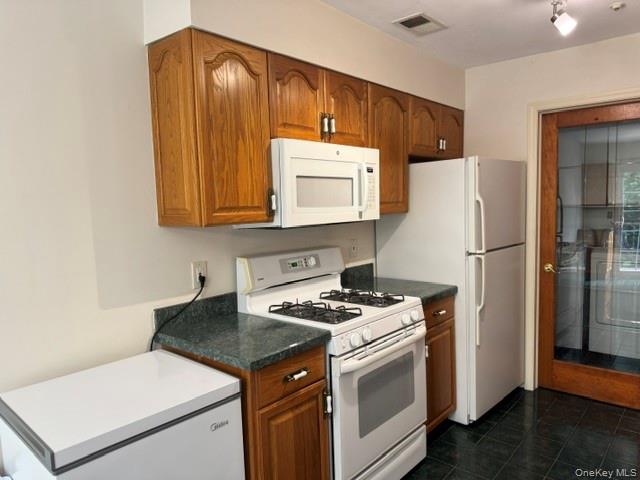 34 Candlestick Court – For Rent photo 12