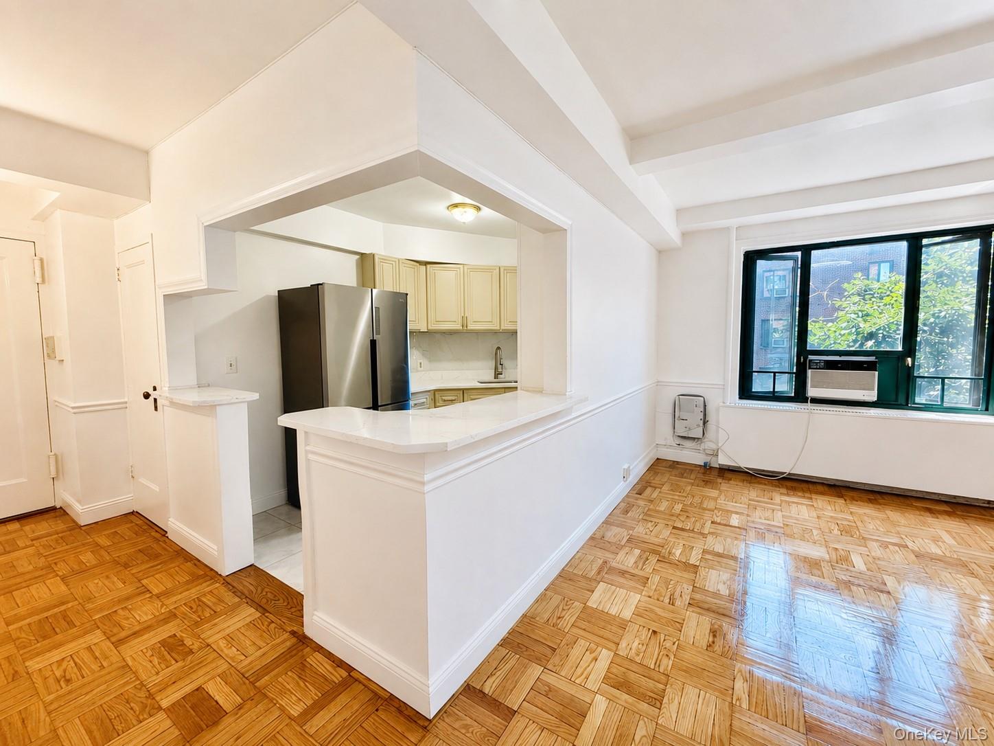 1564 Unionport Road, Unit 5A photo 5