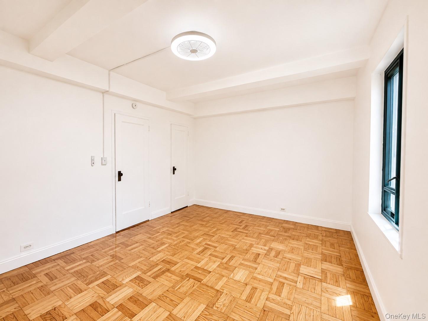 1564 Unionport Road, Unit 5A photo 10