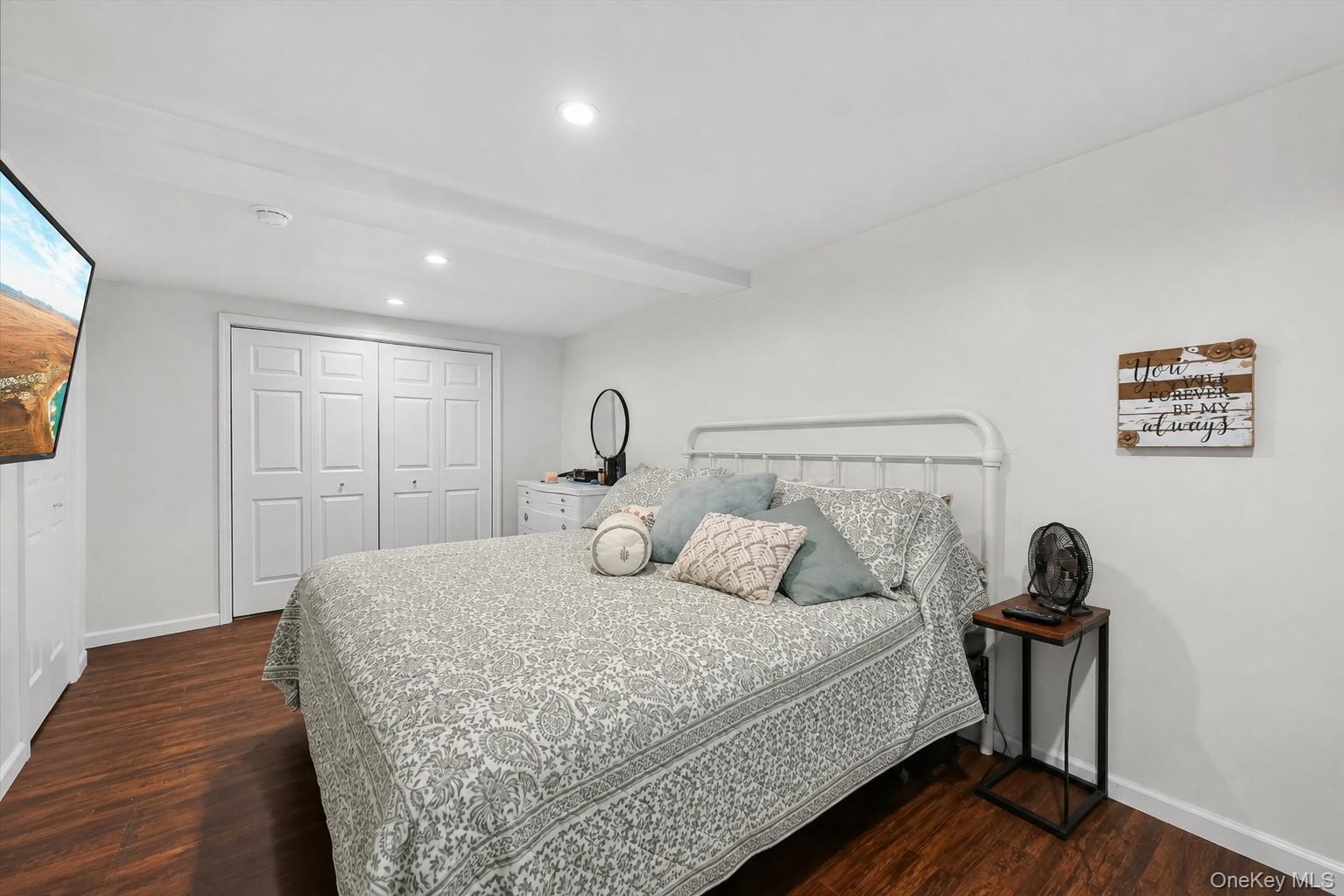 1006 Parr Meadow Drive, Unit 10E photo 12