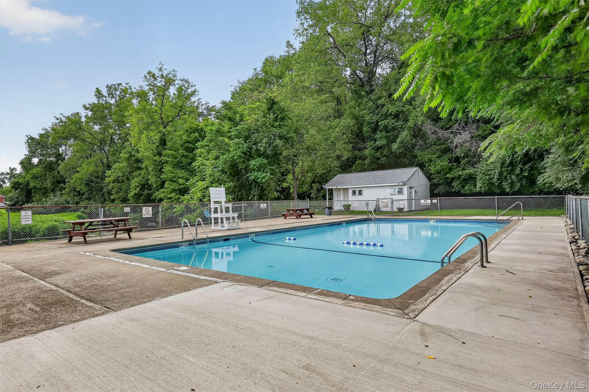 1006 Parr Meadow Drive, Unit 10E photo 21
