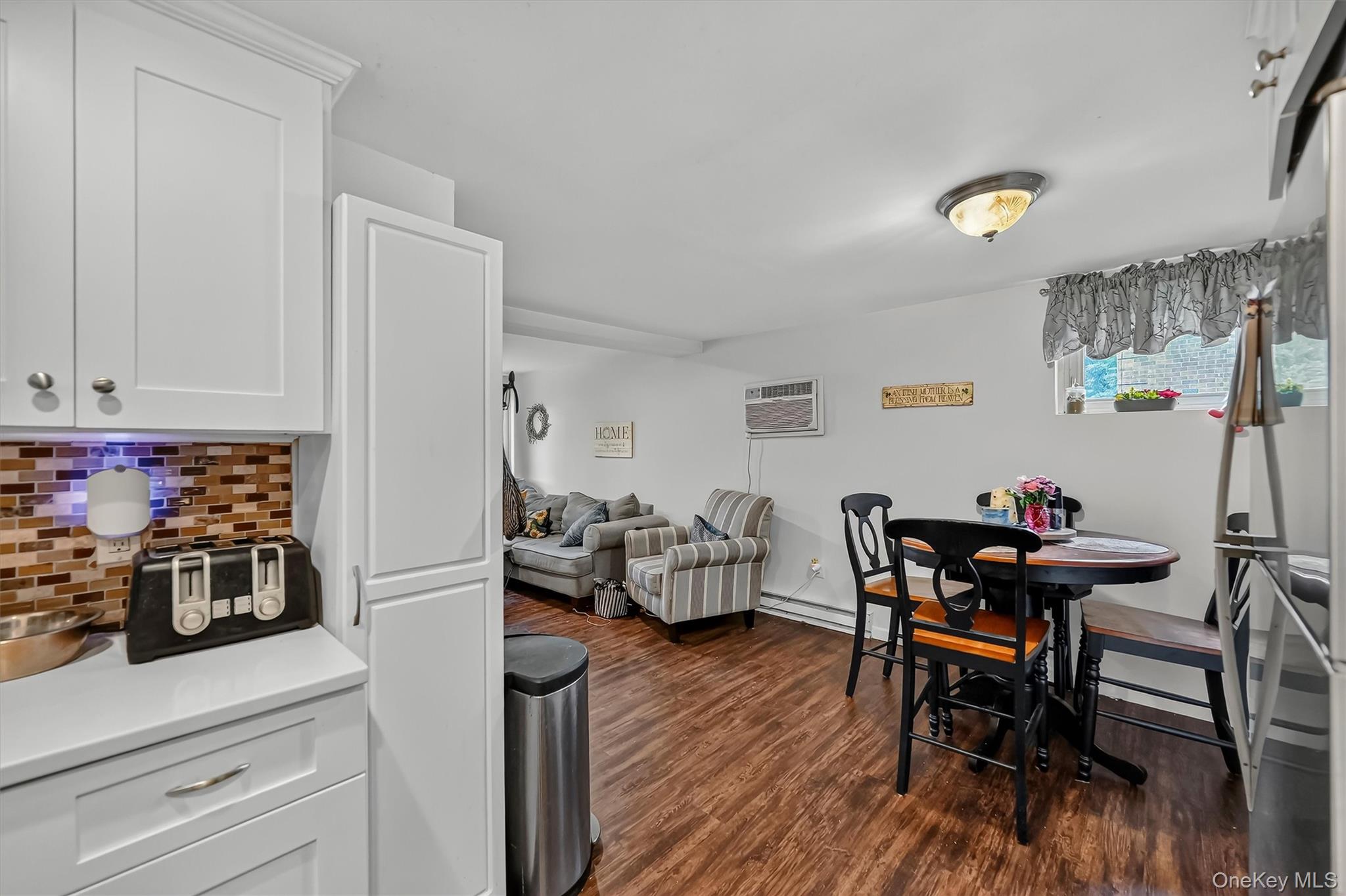 1006 Parr Meadow Drive, Unit 10E photo 8