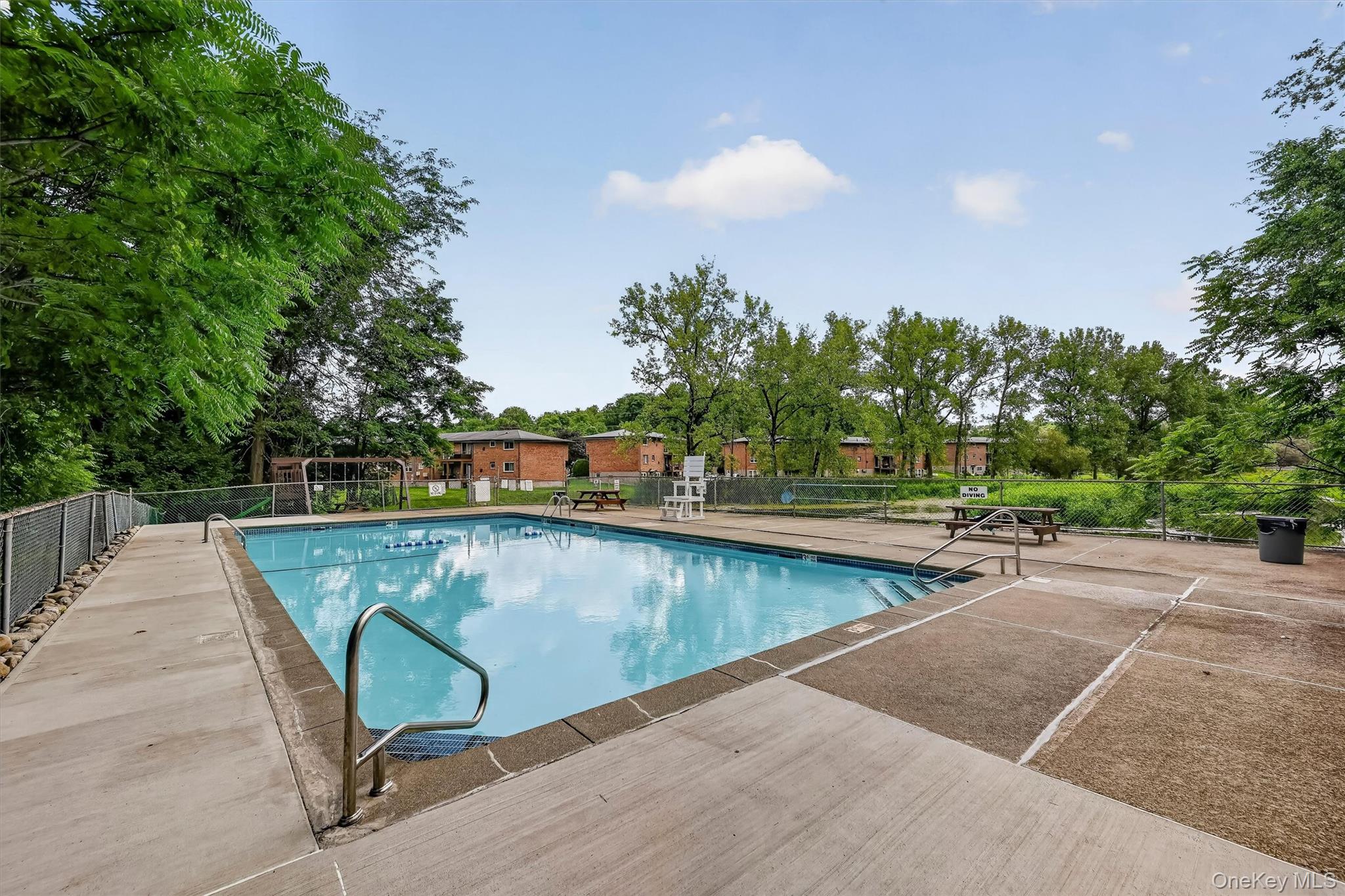 1006 Parr Meadow Drive, Unit 10E photo 22