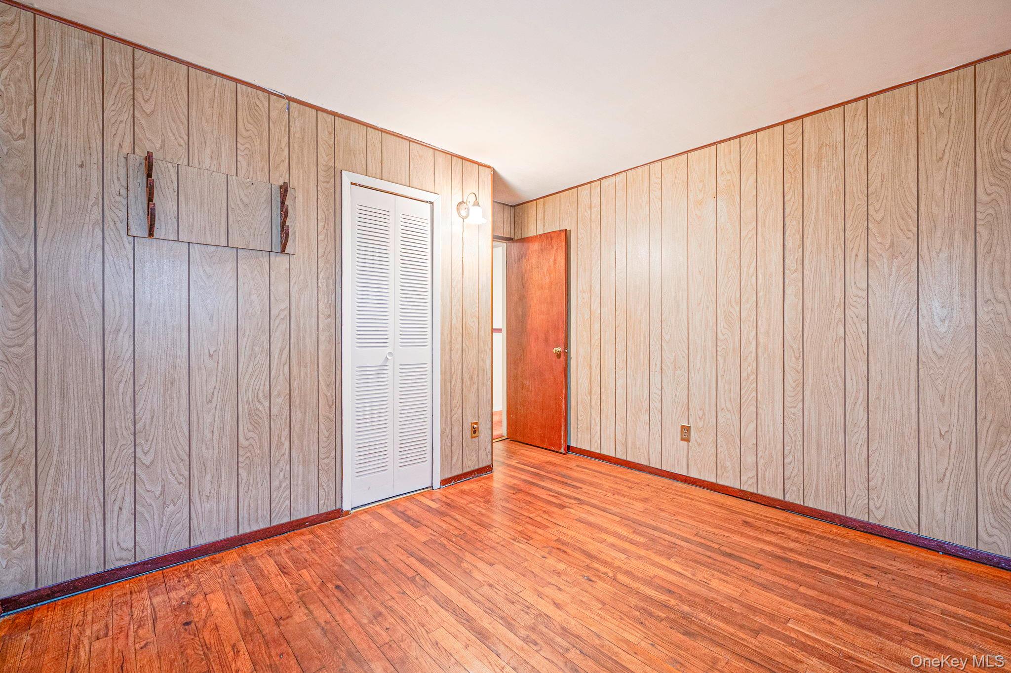2715 Falcon Avenue – For Sale photo 8