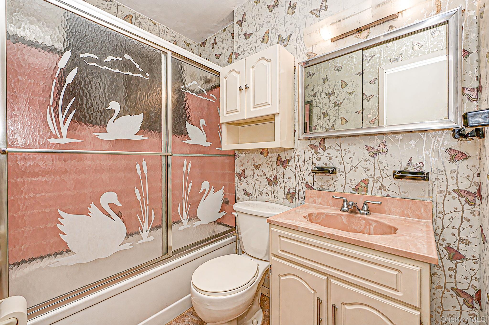 2715 Falcon Avenue – For Sale photo 6