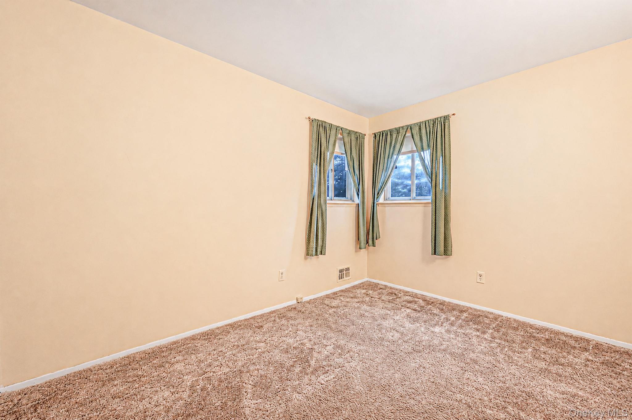 2715 Falcon Avenue – For Sale photo 12
