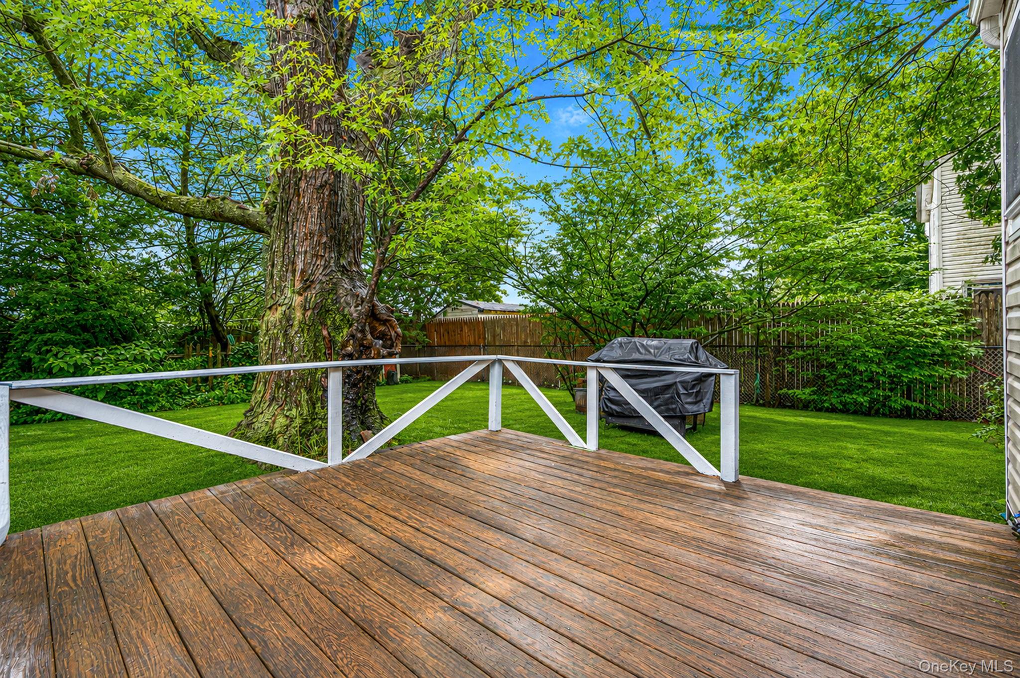 2715 Falcon Avenue – For Sale photo 15