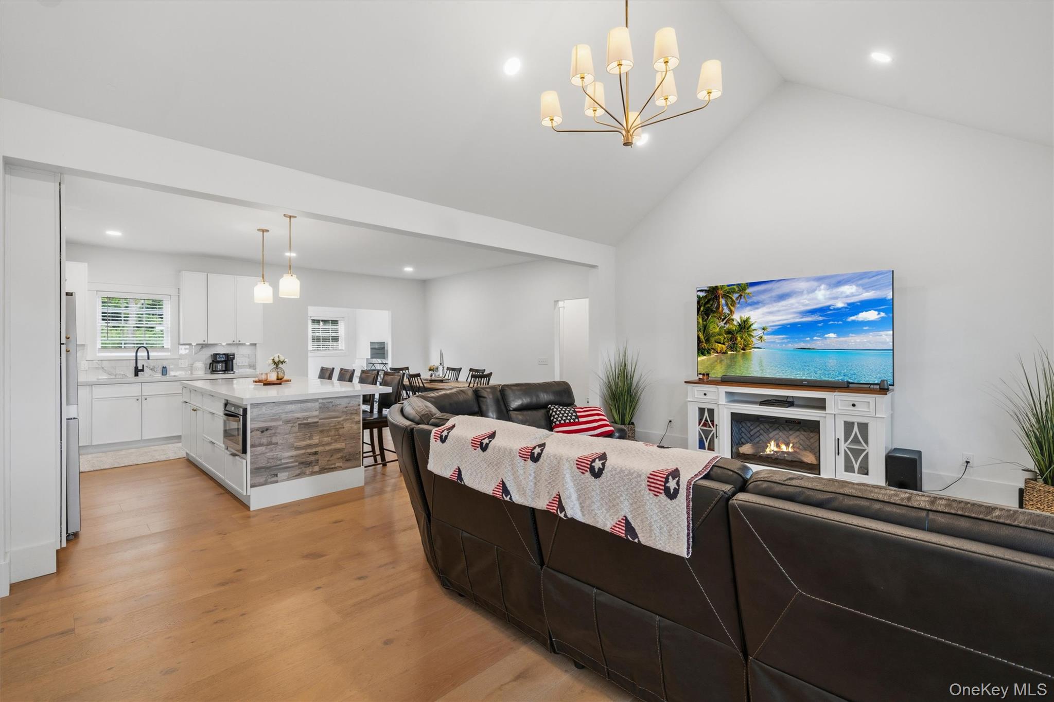 19 Firemens Lane – For Sale photo 16