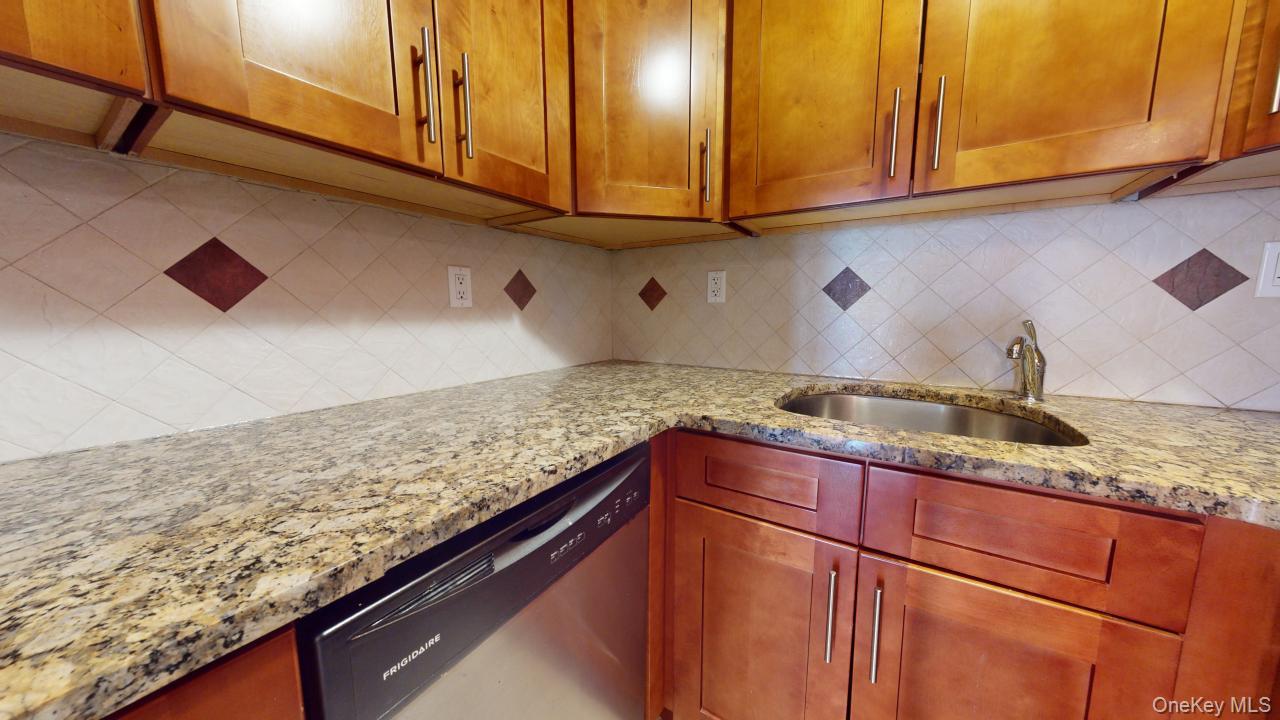 135-23 82nd Avenue, Unit 3E photo 6